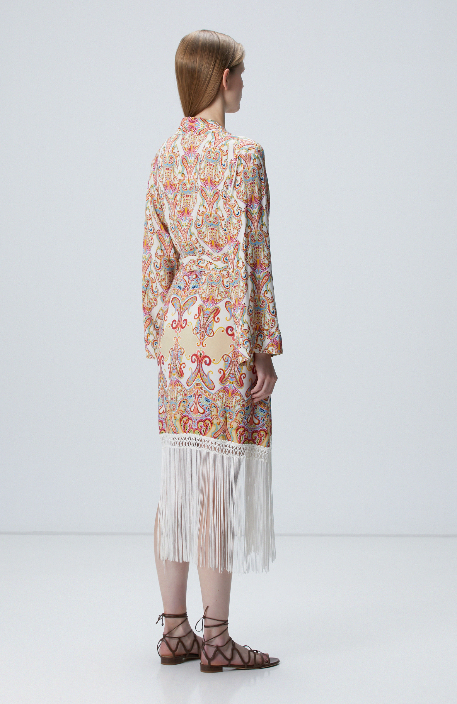 Bej Püsküllü Desenli Kaftan