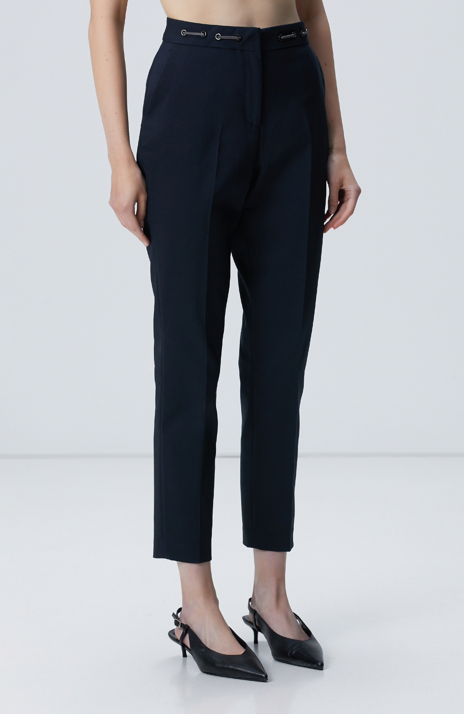 Lacivert Basic Dar Paça Beli Metal Aksesuarlı Pantolon