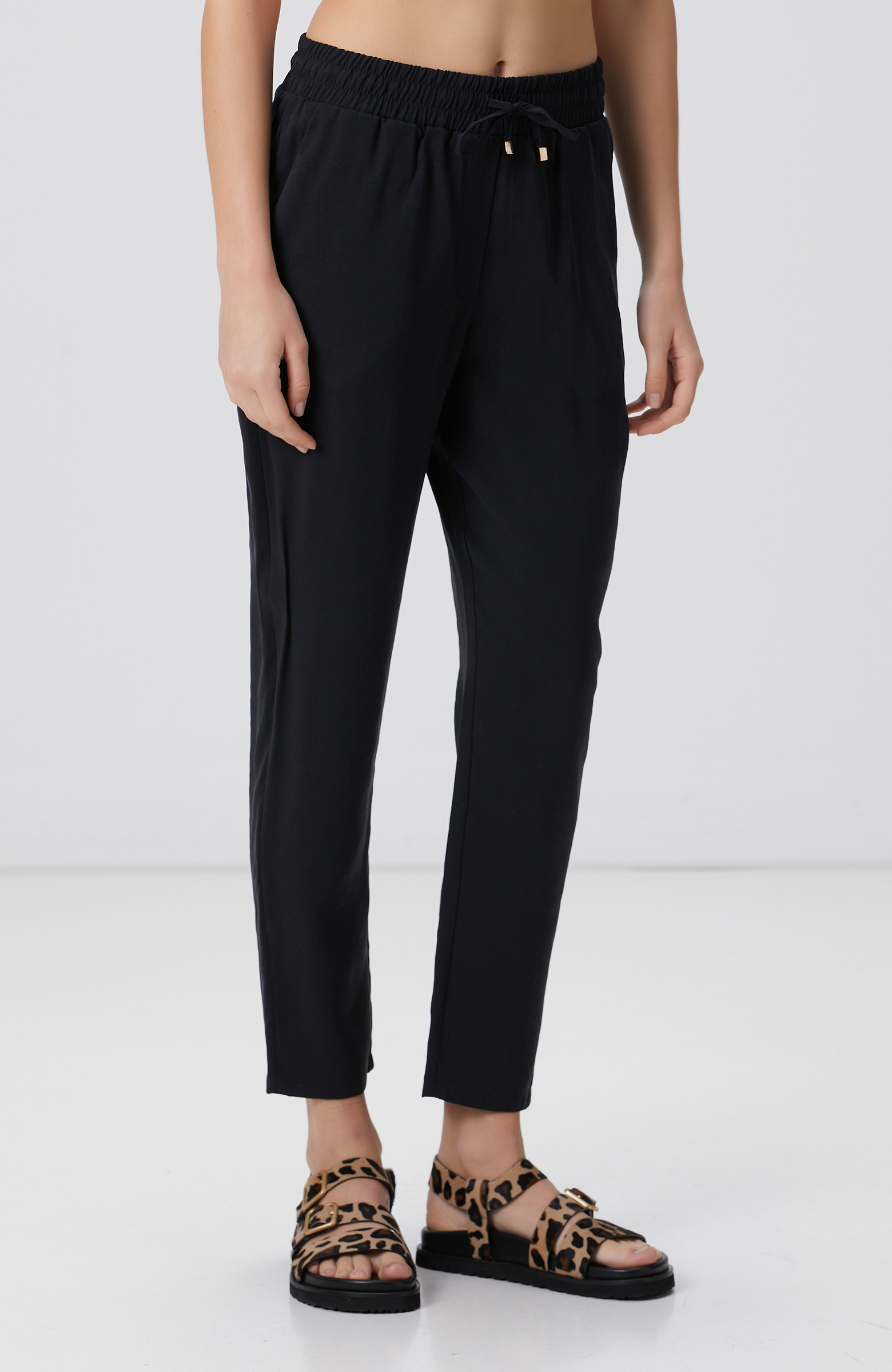 Siyah Basic Jogger Pantolon