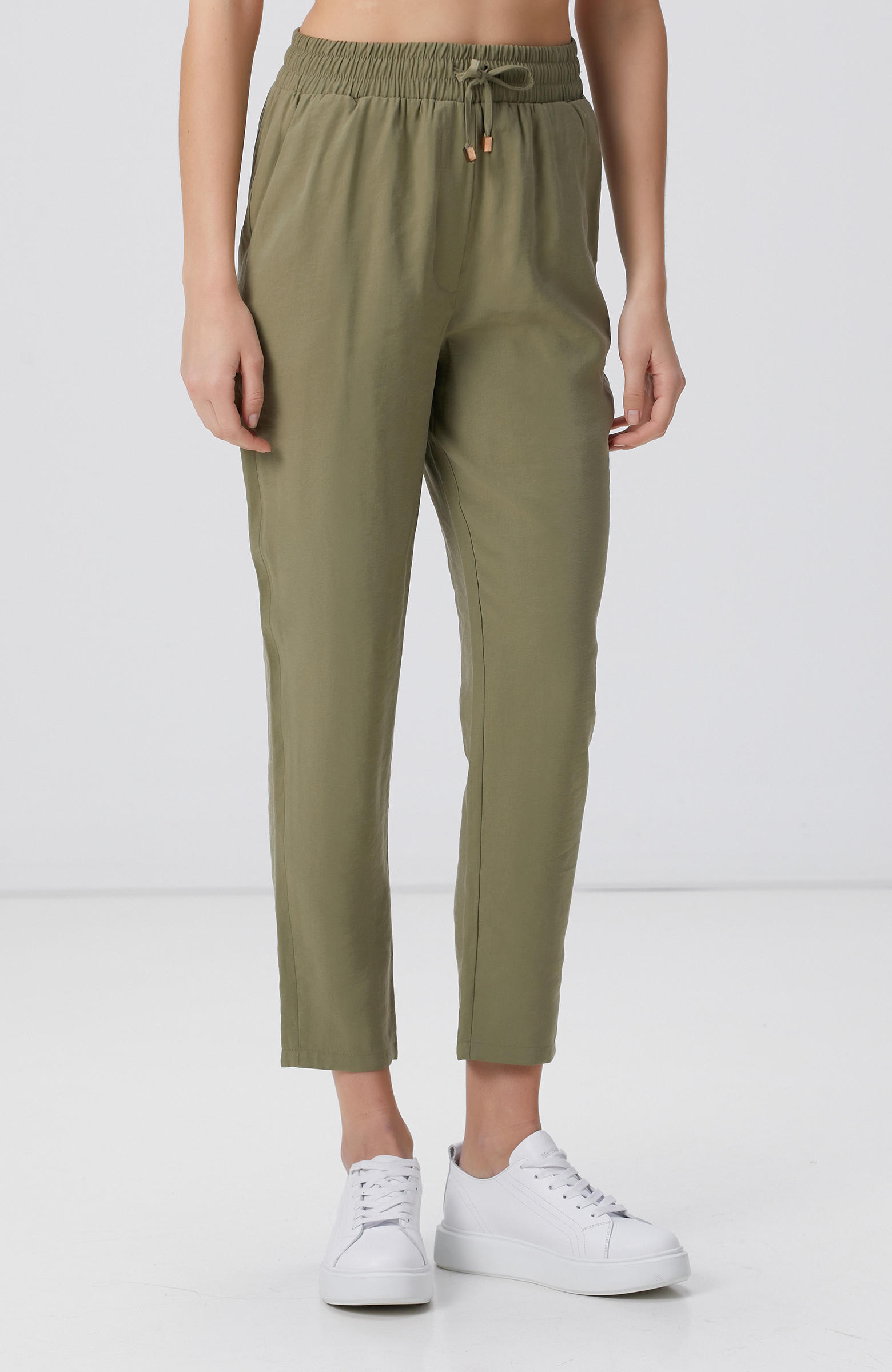 Haki Diyagonal Desenli Pantolon