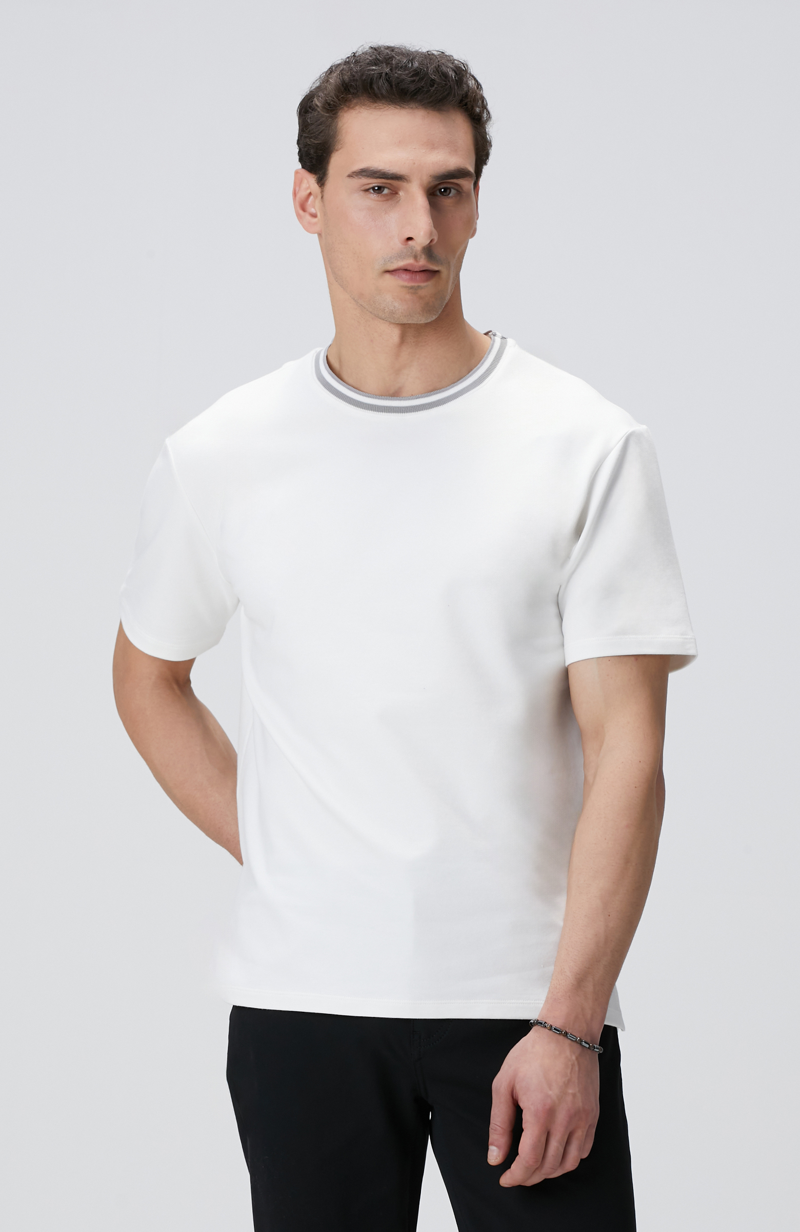 Kırık Beyaz T-shirt