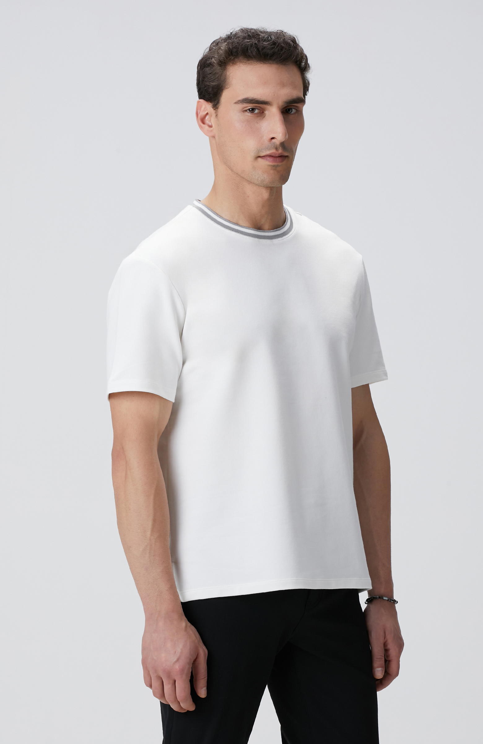 Kırık Beyaz T-shirt