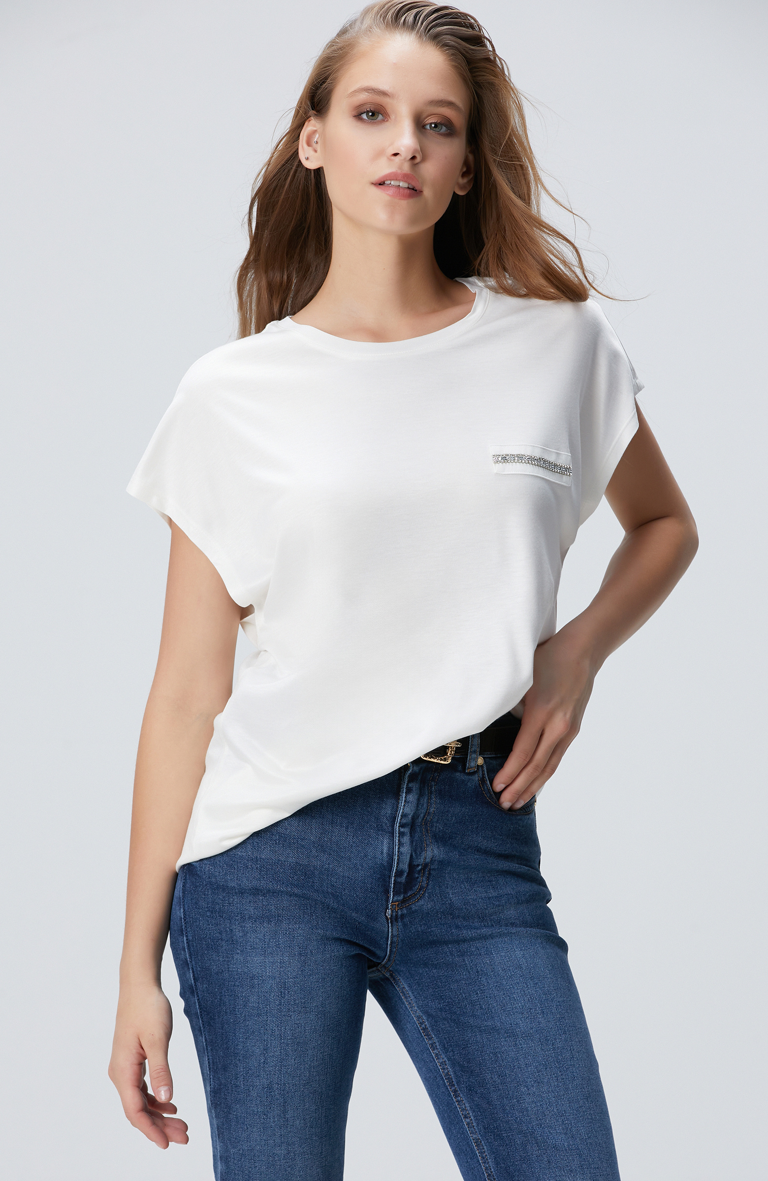 Kırık Beyaz T-shirt