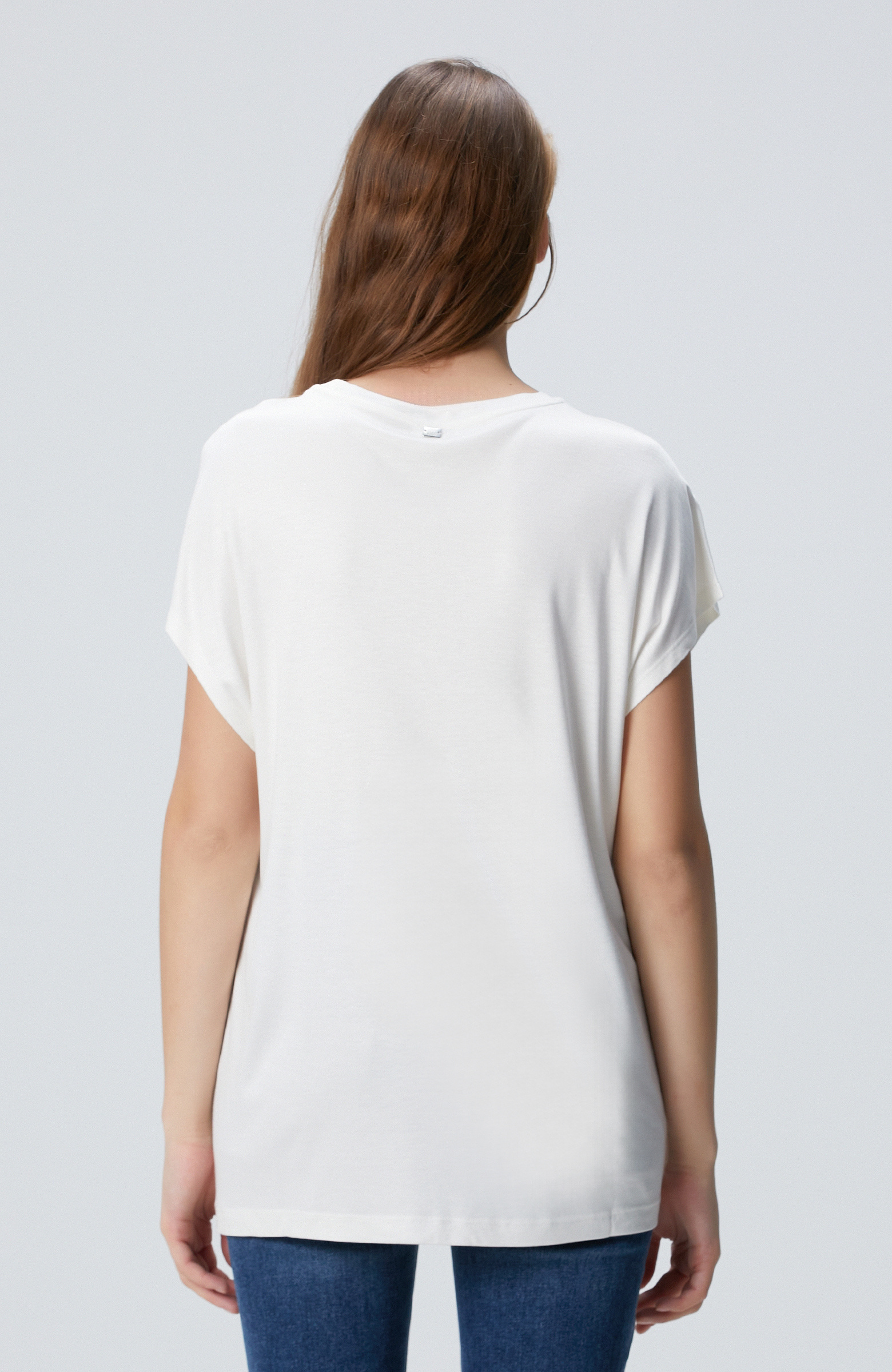 Kırık Beyaz T-shirt