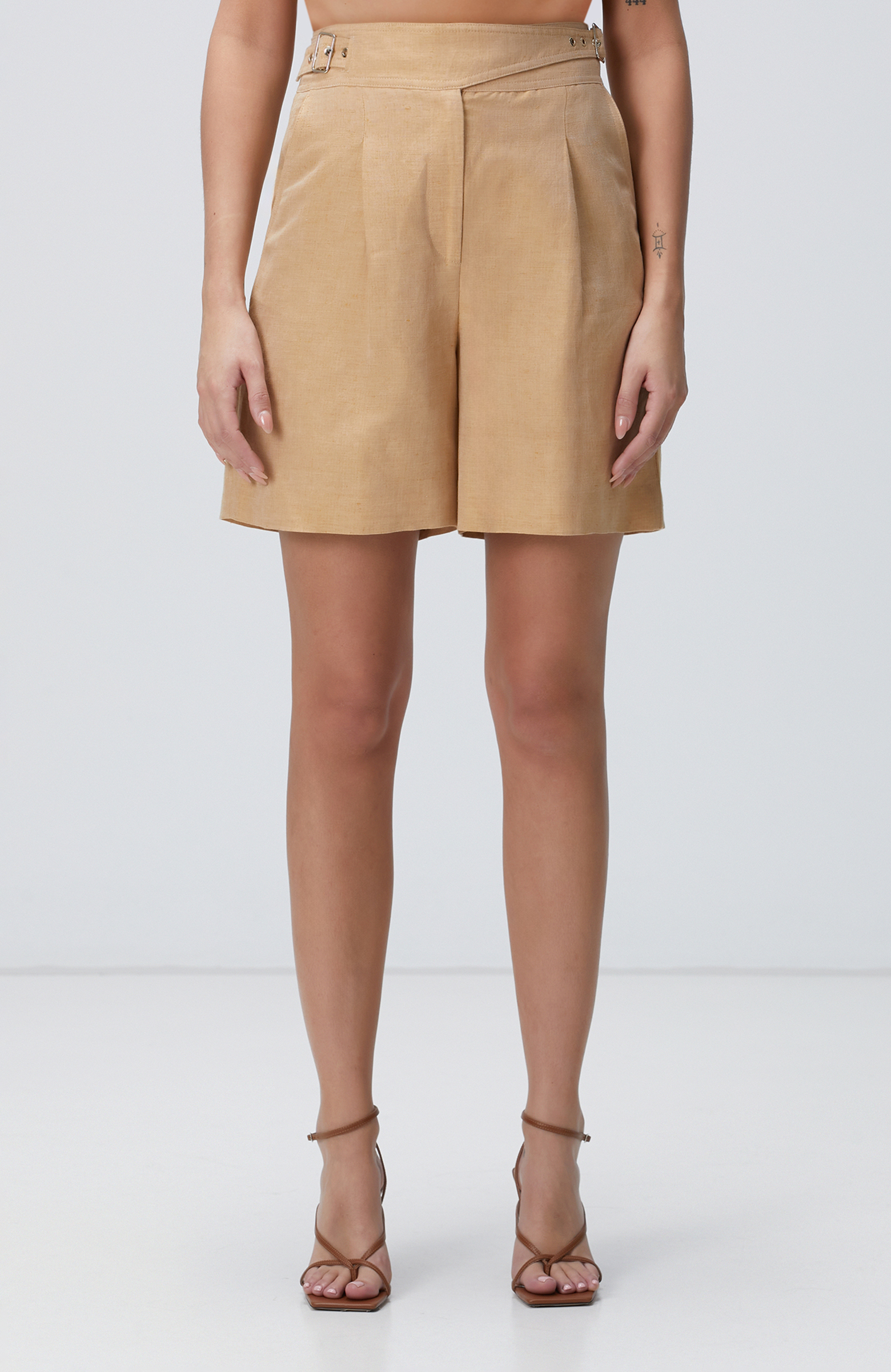 Limited Açık Bej Keten Karışımlı Şort