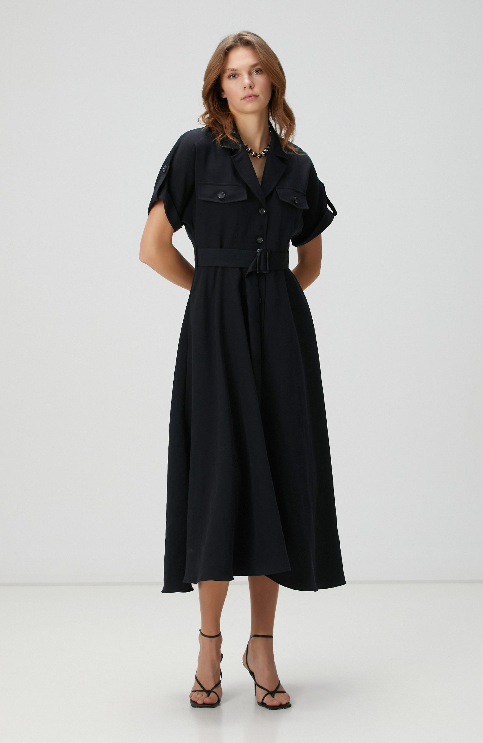 Siyah Diyagonal Desenli Midi Elbise