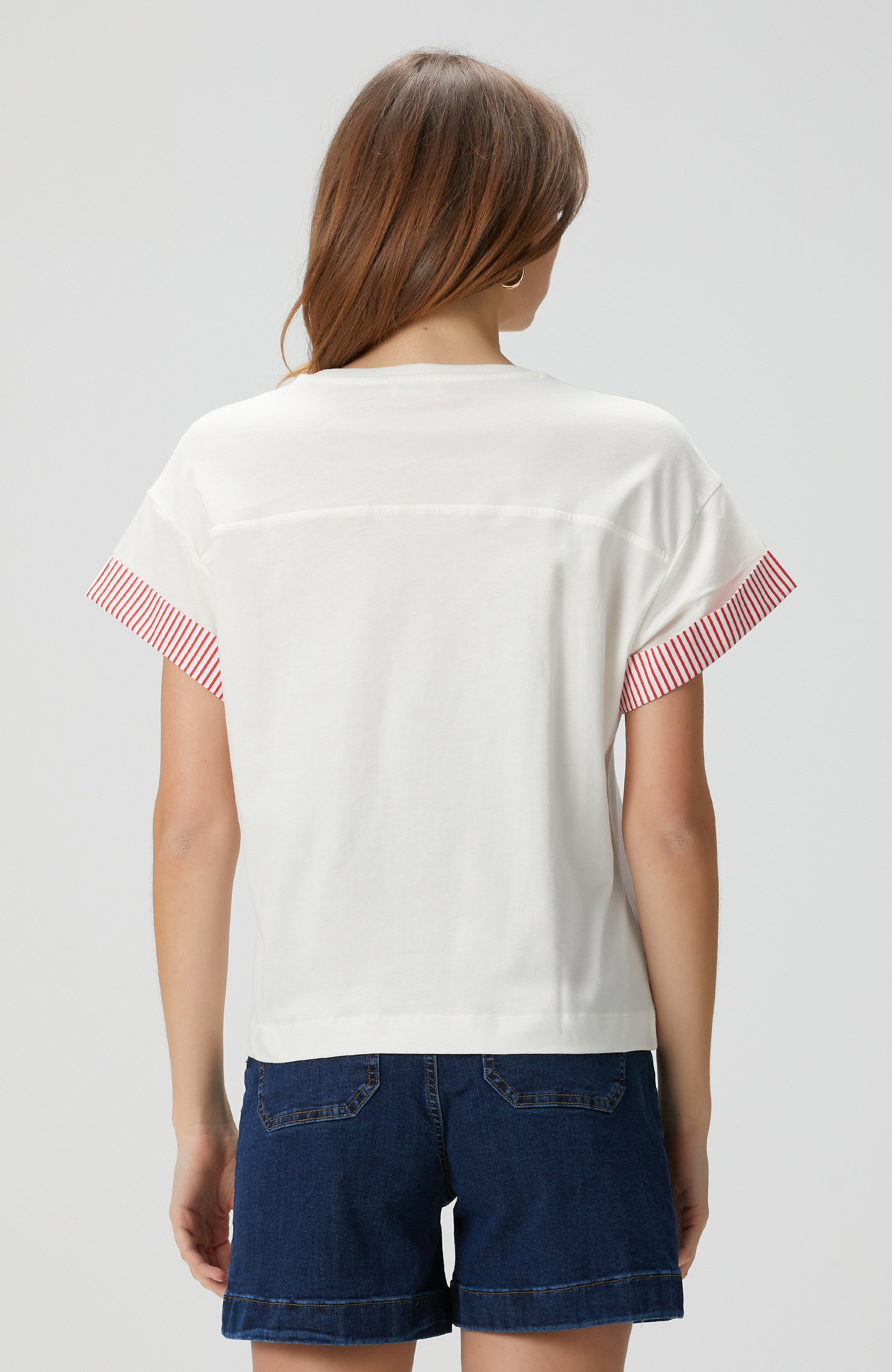 Kırık Beyaz T-shirt