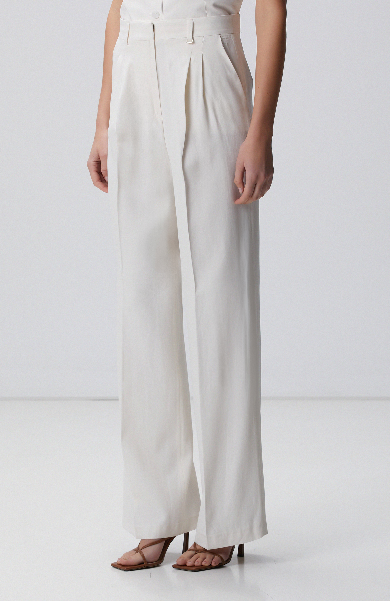 Kırık Beyaz Pantolon