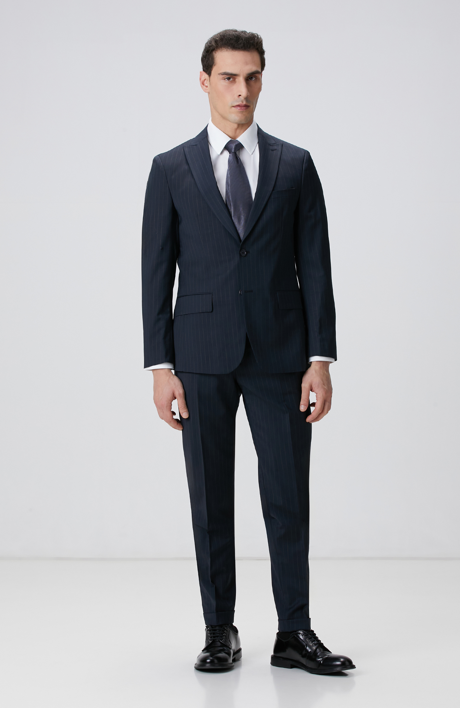 Lacivert Çizgi Desenli Yün Karışımlı Takım Elbise