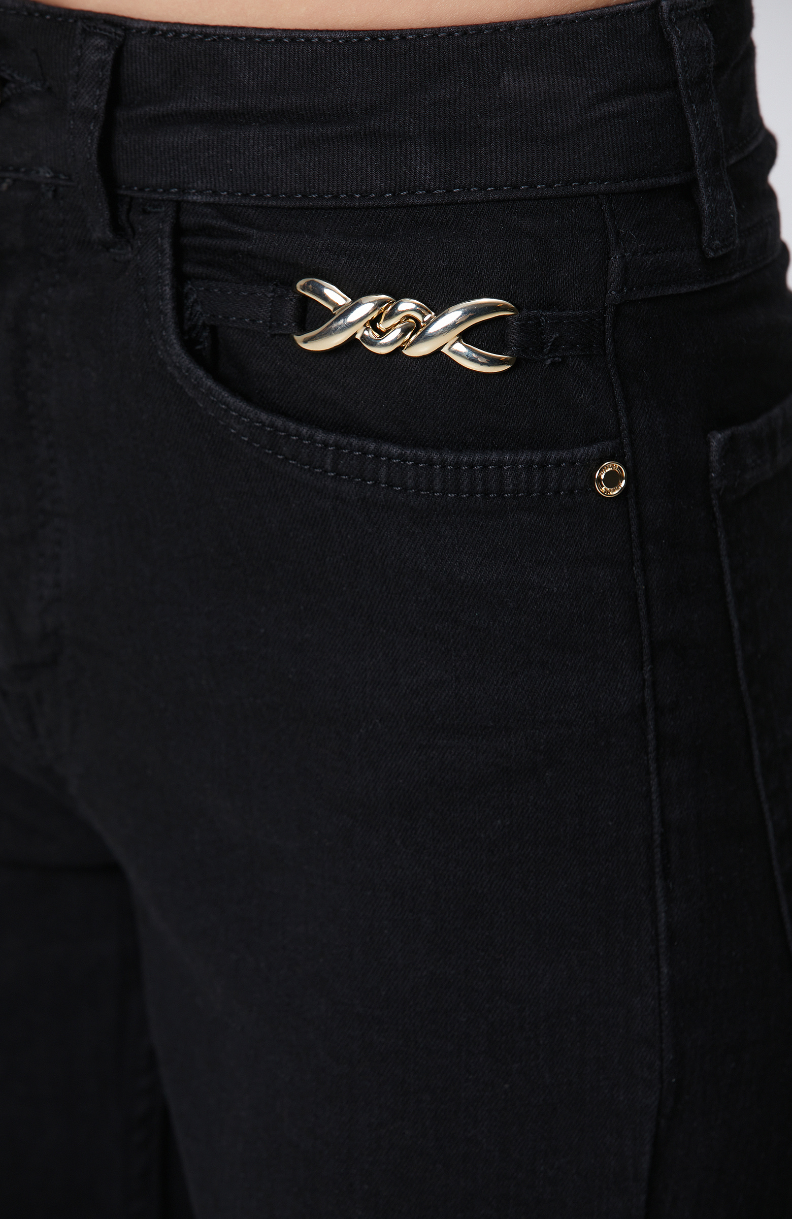 Black Accessory Flare Fit Denim Pants