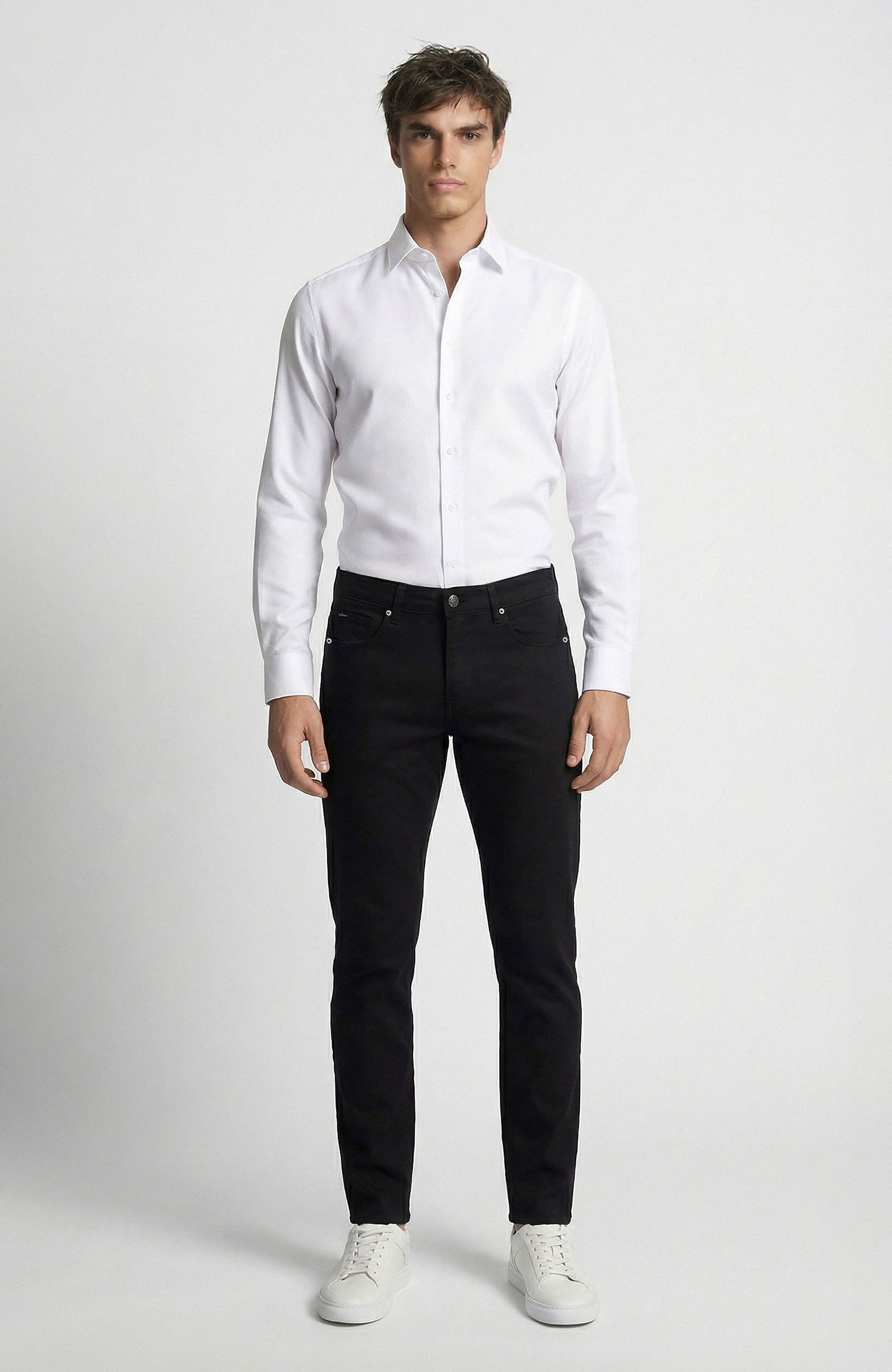 Regular Fit Beyaz Non Iron Jakarlı Gömlek