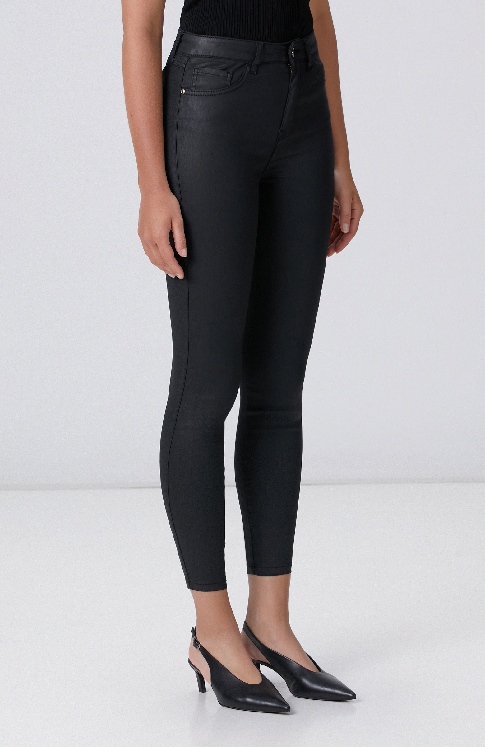 Siyah Kaplamalı Skinny Kalıp Denim Pantolon