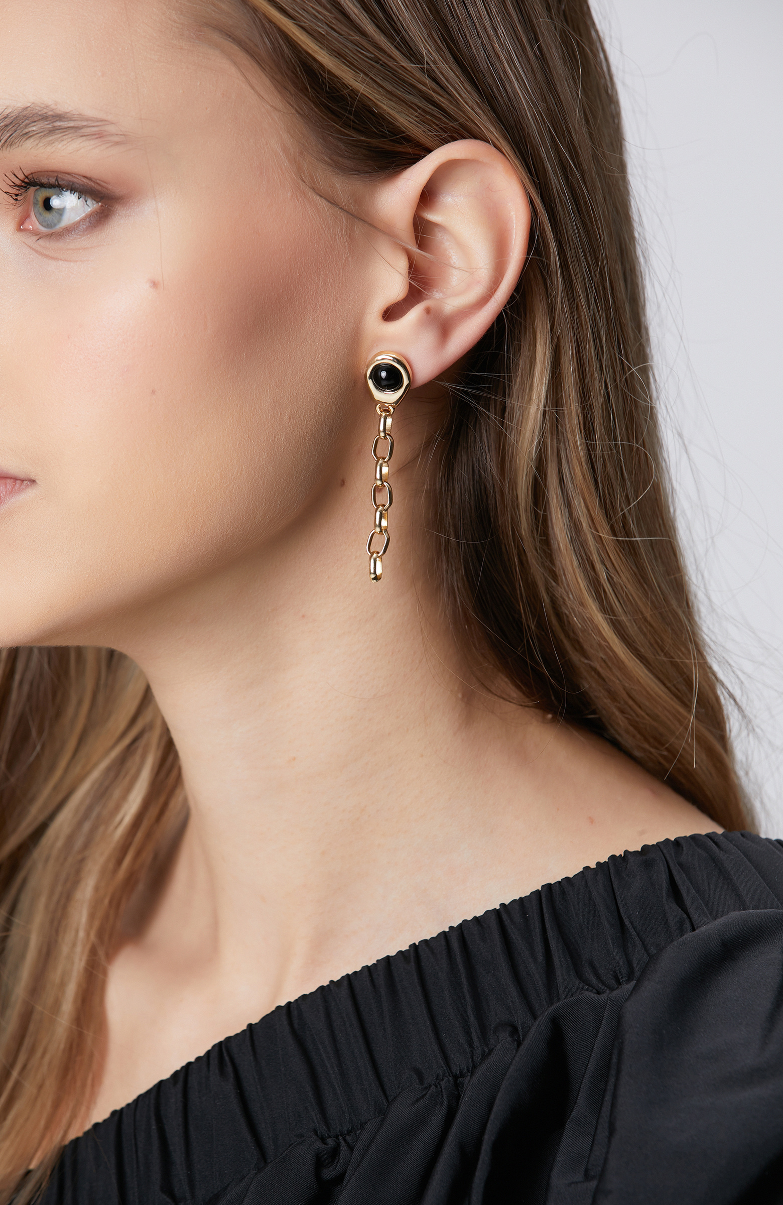 Gold Altın Rengi Sallantılı Kadın Küpe