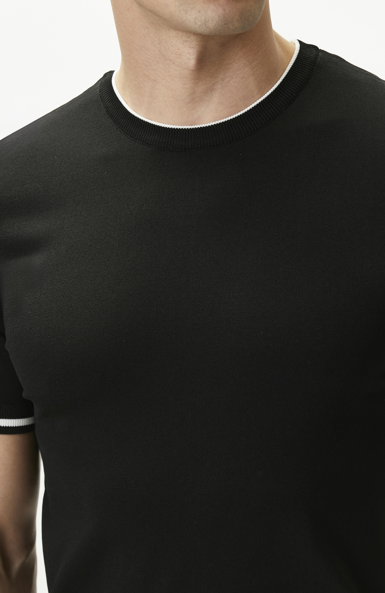 Black Contrast Stripe Detailed Rayon Sweater