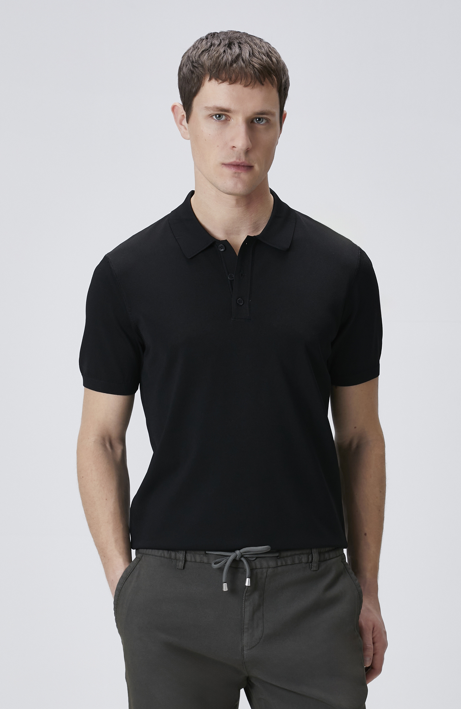 Siyah Polo Yaka Kısa Kol Rayon Kazak