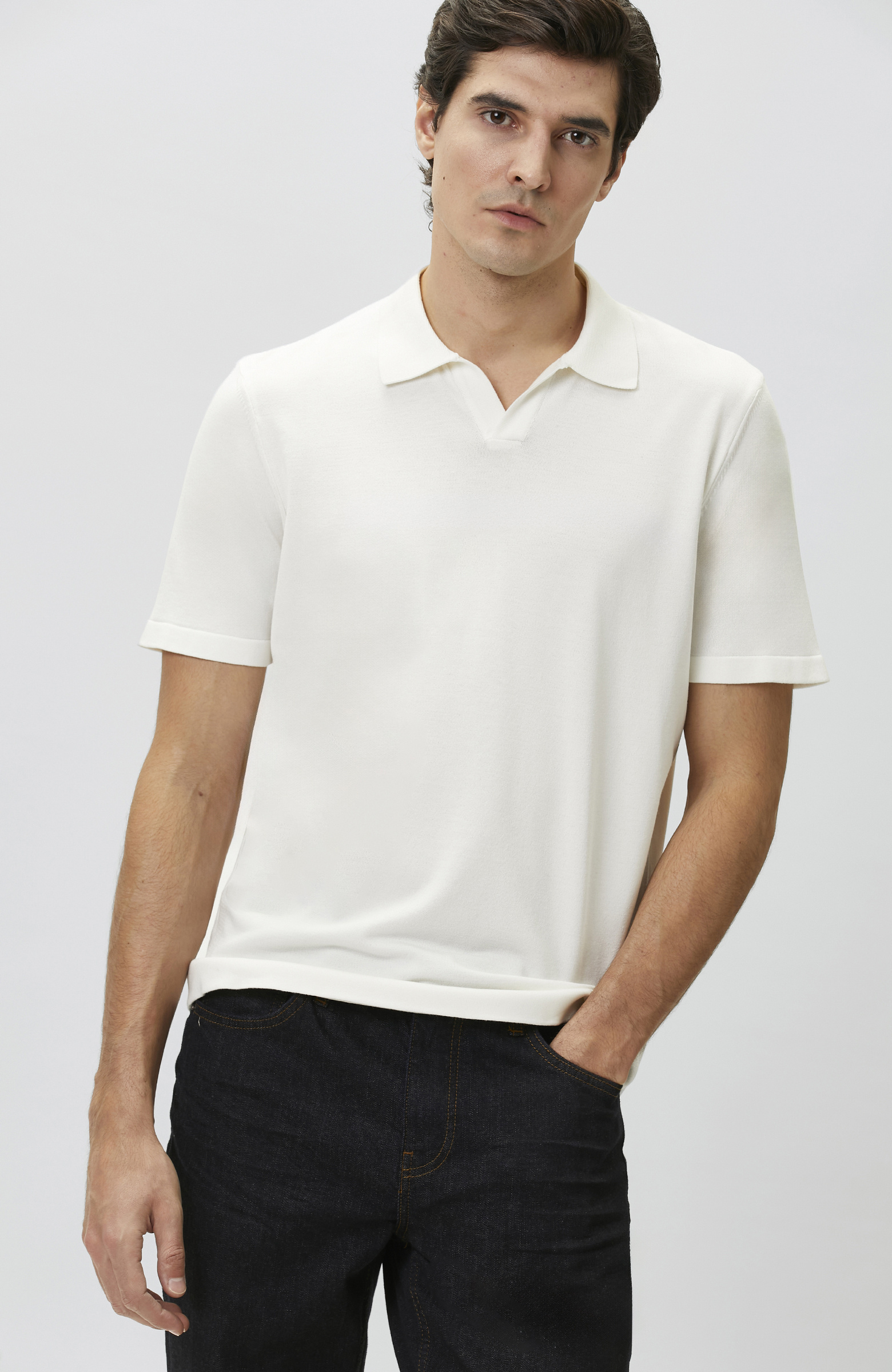 Kırık Beyaz Apaj Yaka Kısa Kol Basic Kazak