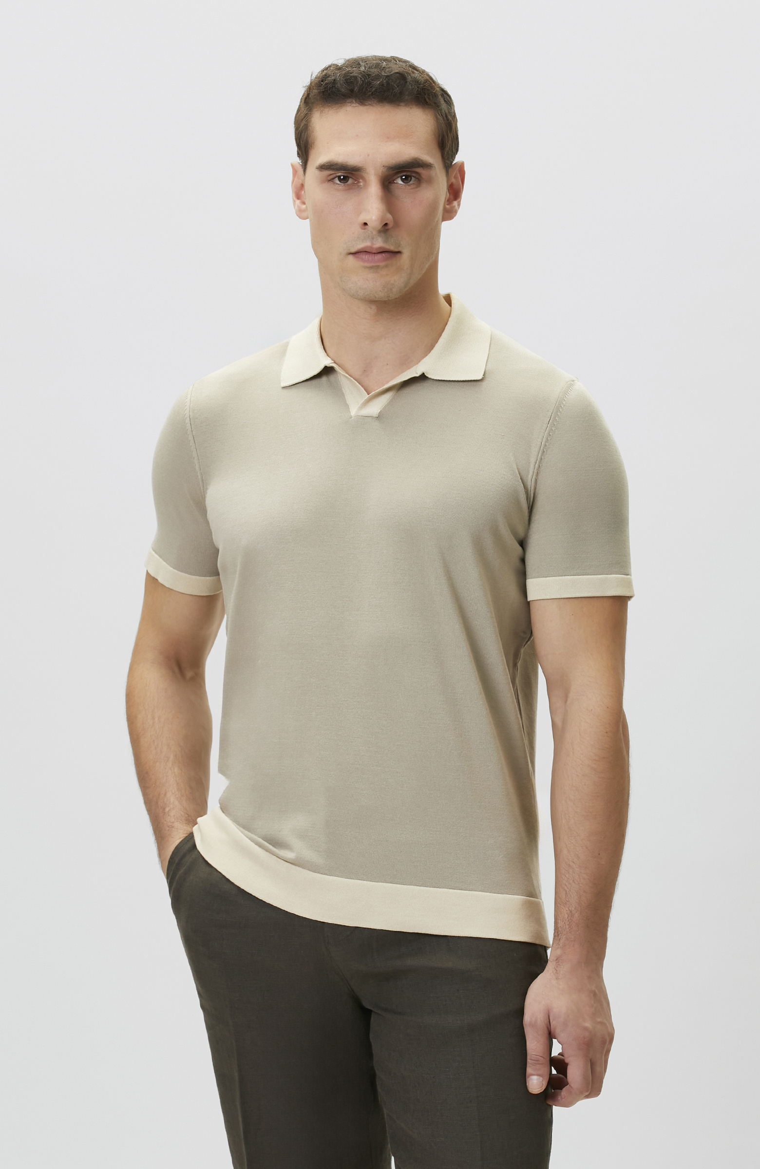 Vizon Apaş Yaka Kontrast Renk Detaylı Kazak