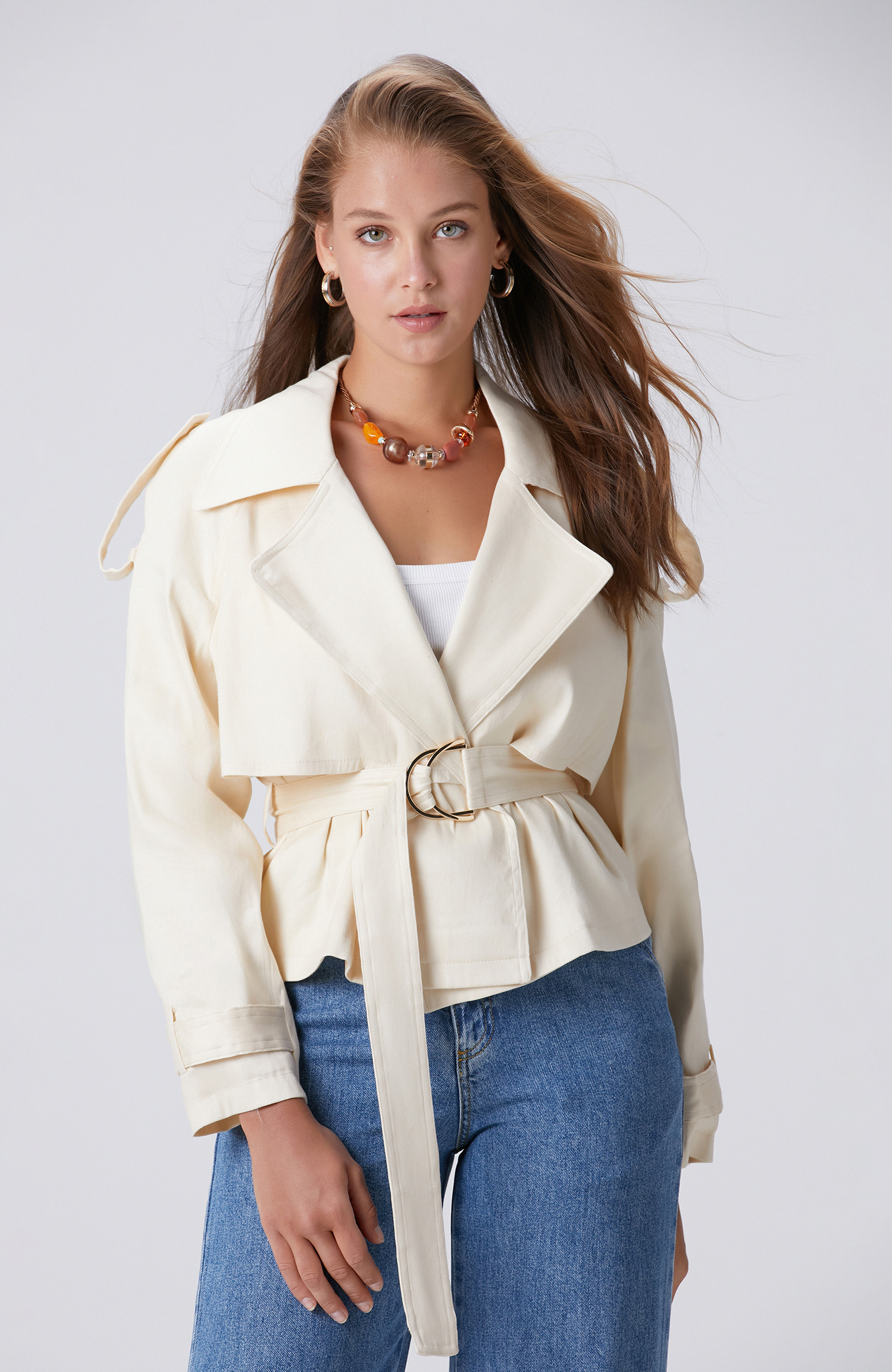 Şampanya Rüzgarlık Detaylı Mont