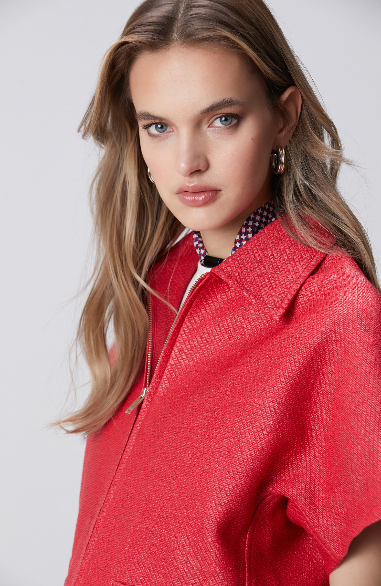 Pomegranate Flower Raffia Short Sleeve Coat