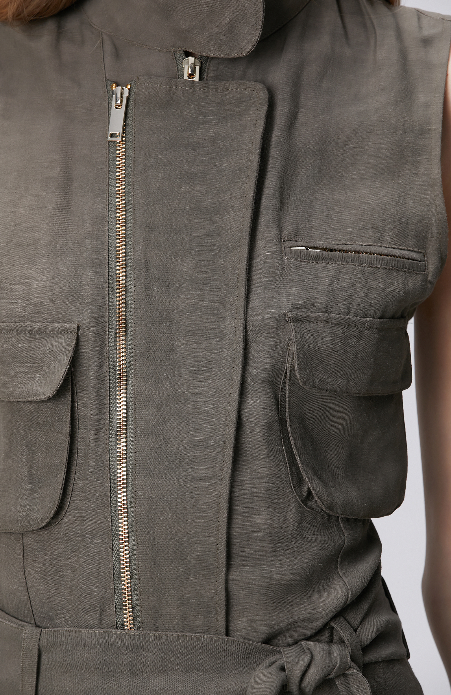 Haki Dik Yaka Kolsuz Keten Karışımlı Tulum