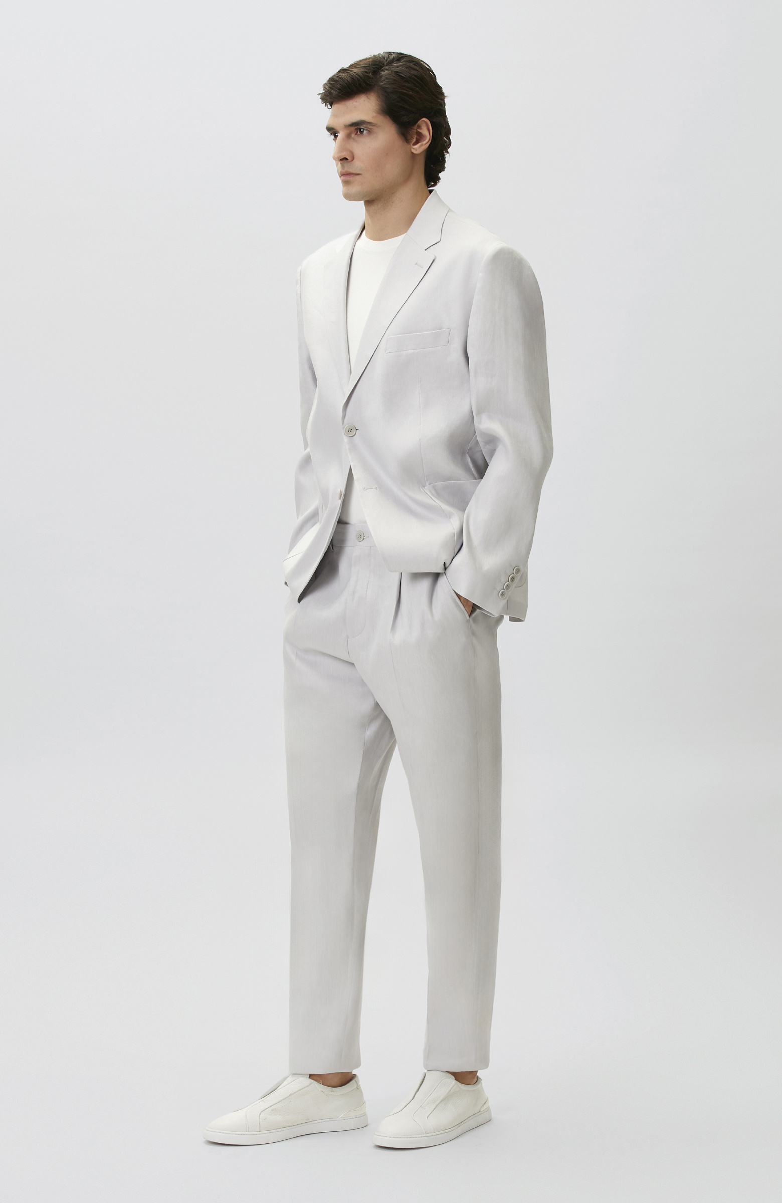 Gri Keten Karışımlı Pileli Takım Elbise