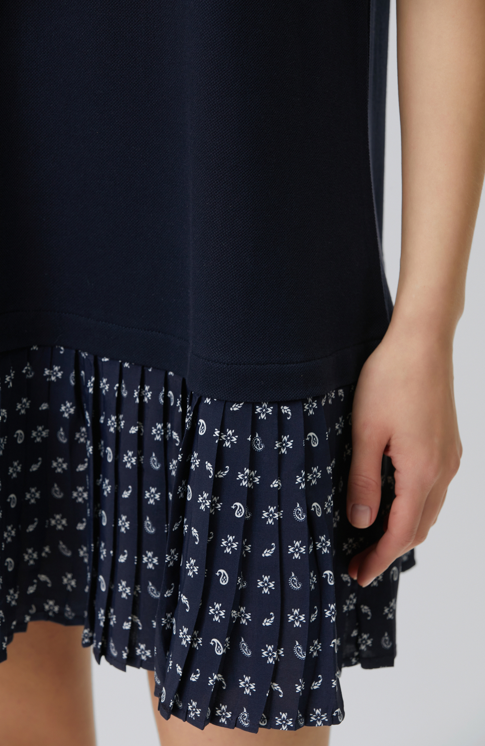 Navy Blue Paisley Pattern Garnished Knitted Dress