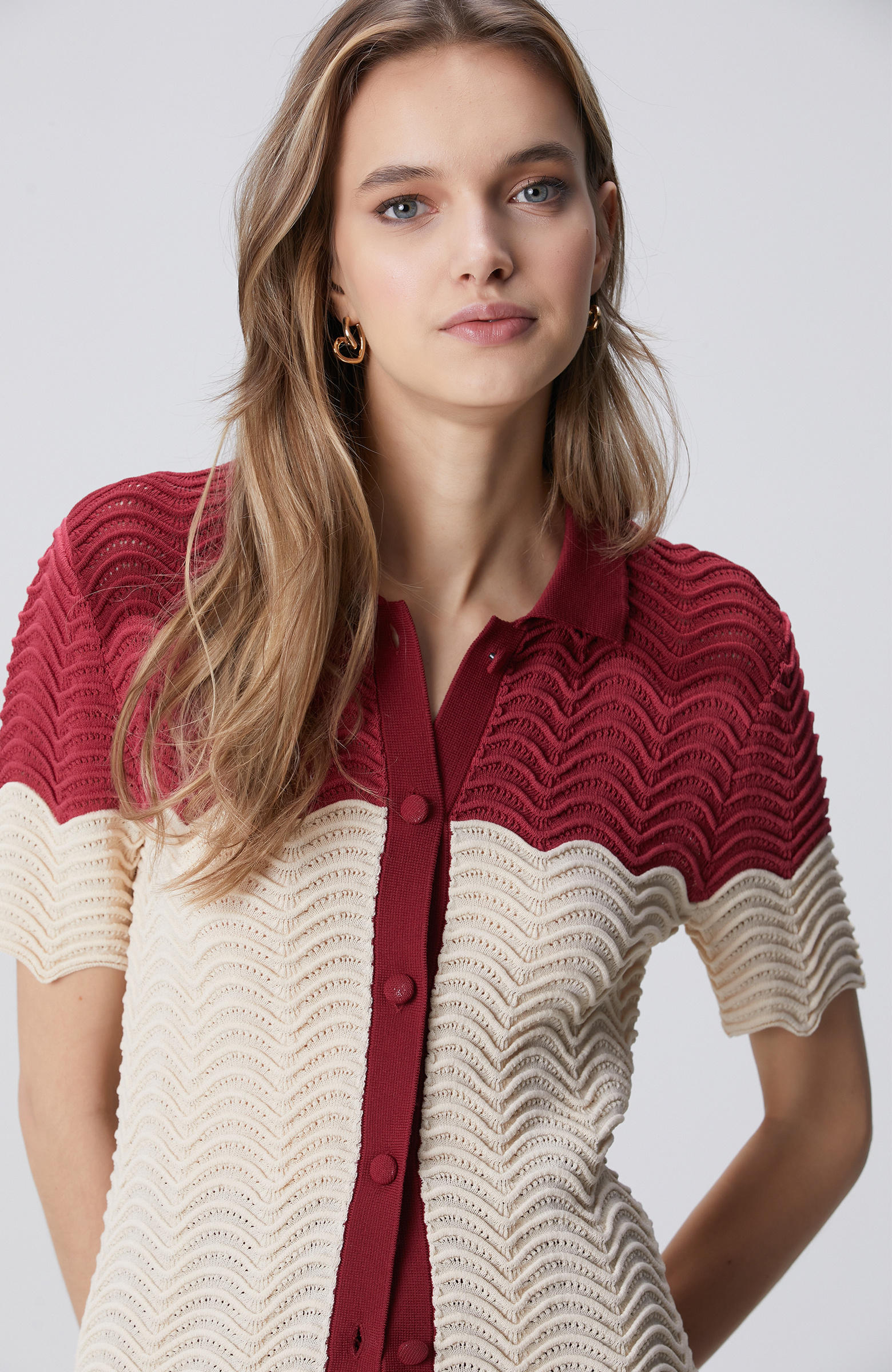 Vişne Örgü Detaylı Hırka