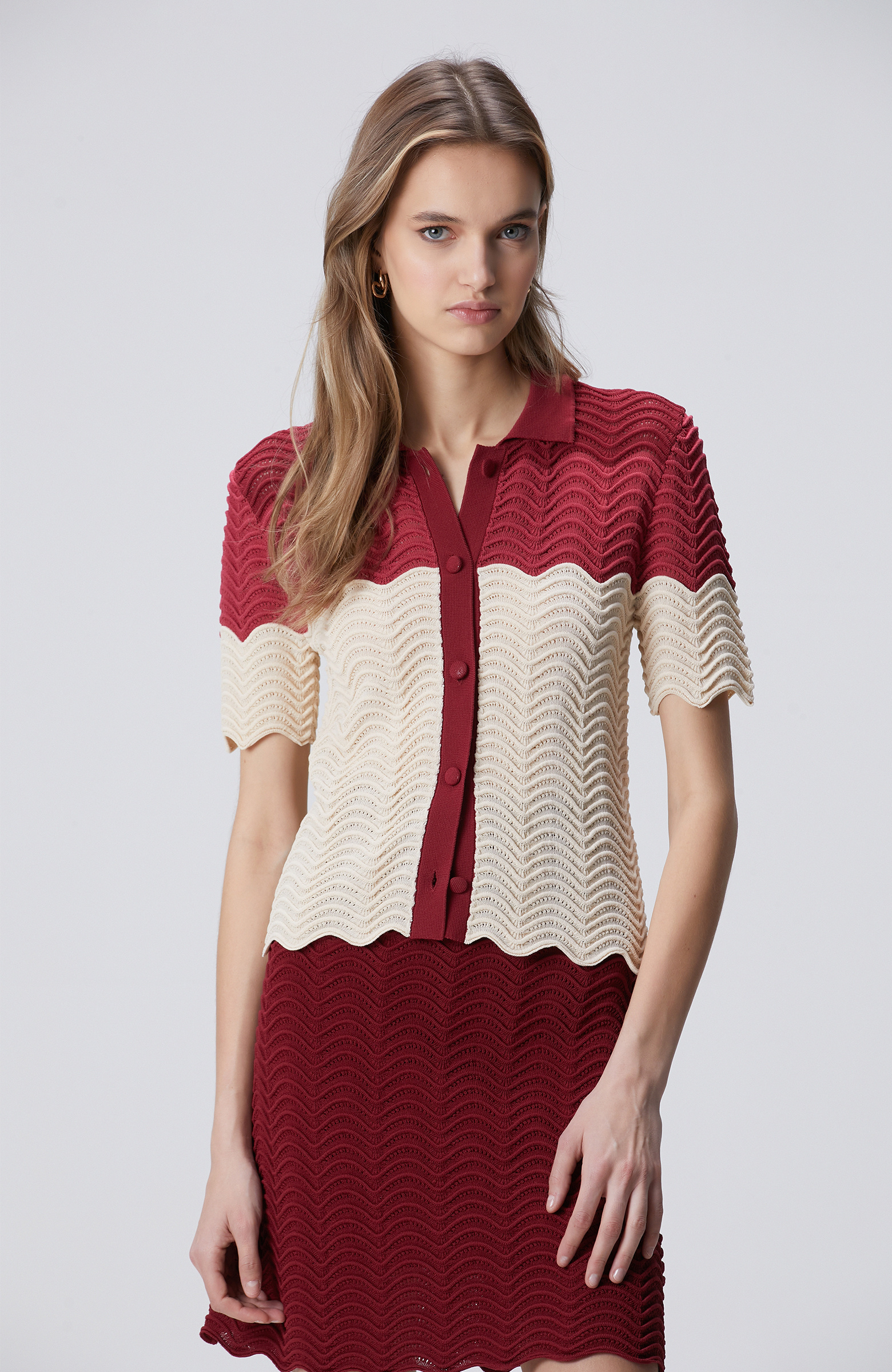 Vişne Örgü Detaylı Hırka