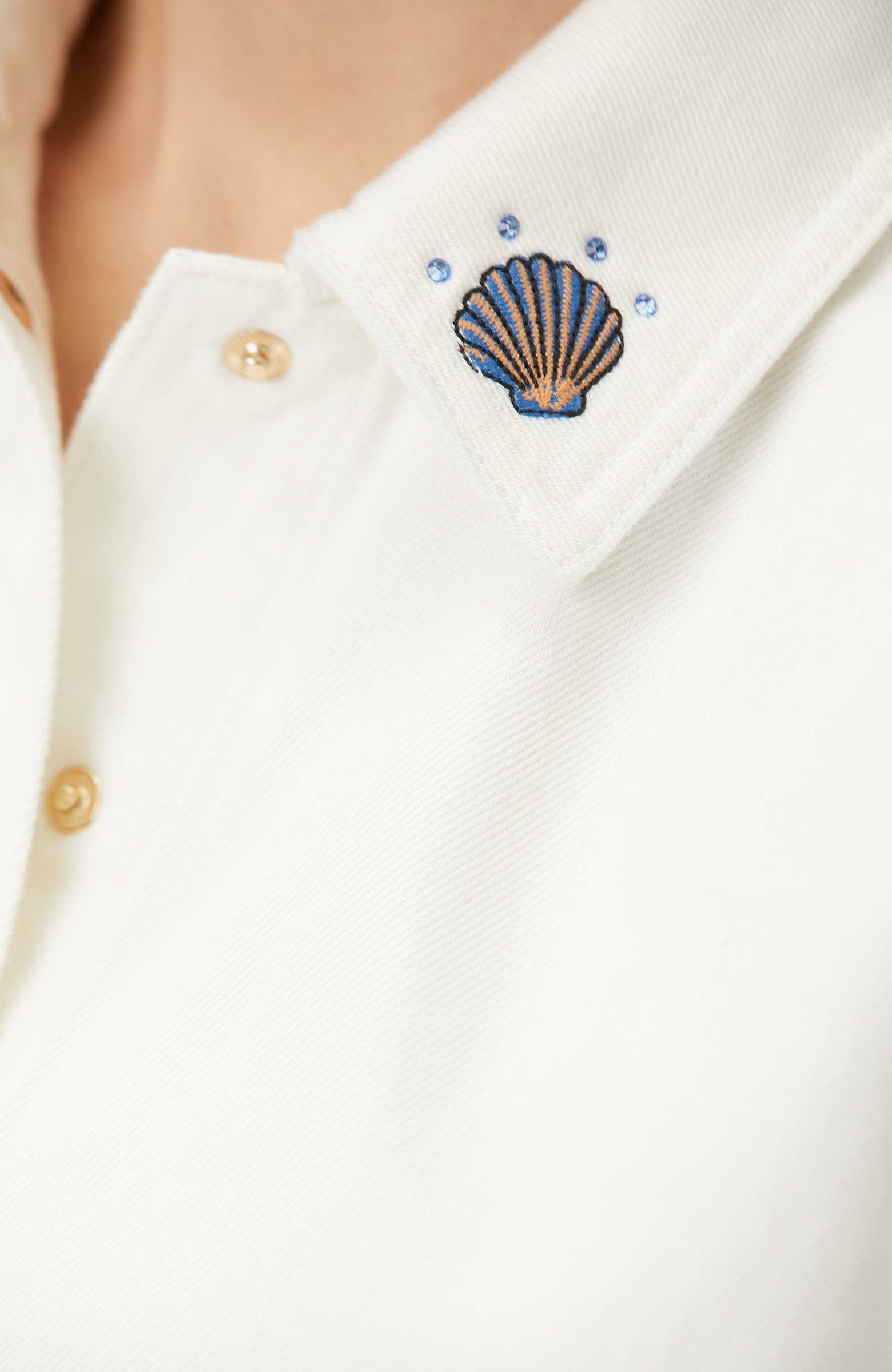 Beyaz Nakış ve Artwork Detaylı Denim Mont