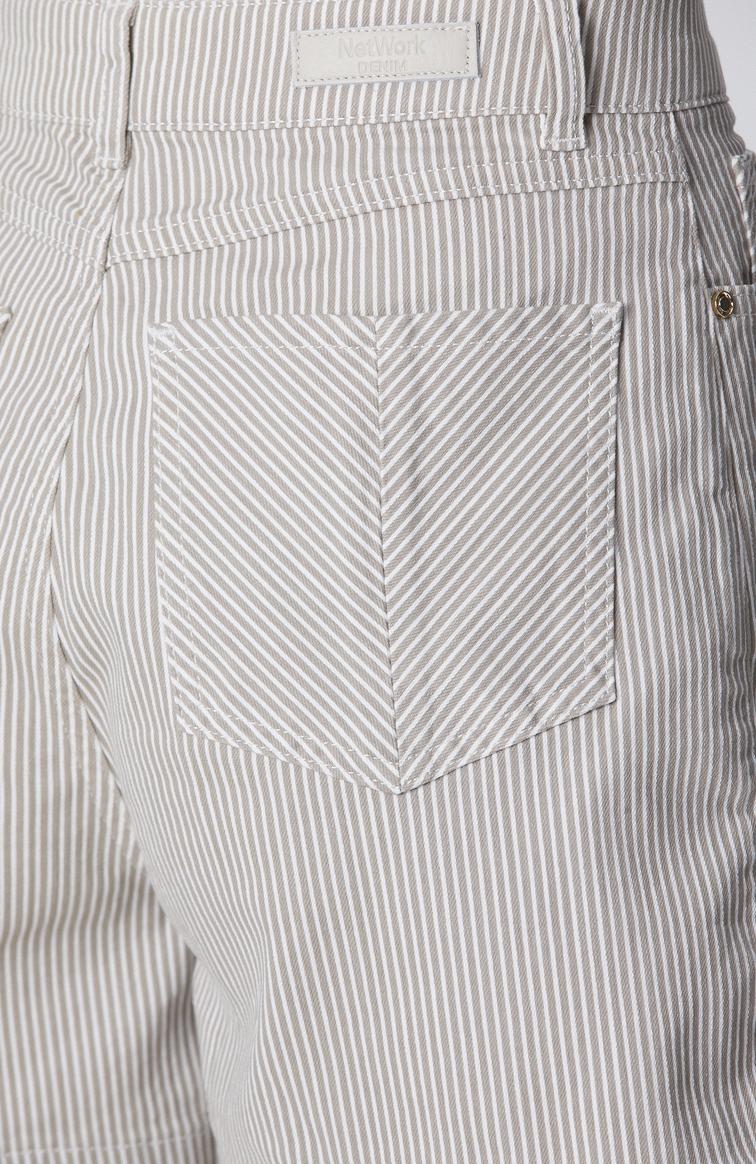 Beyaz Bej Denim Şort