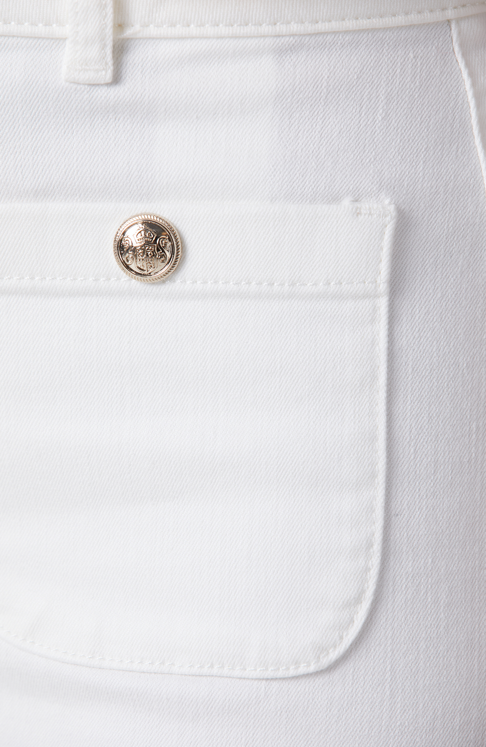 Kırık Beyaz Cep Detaylı Denim Şort