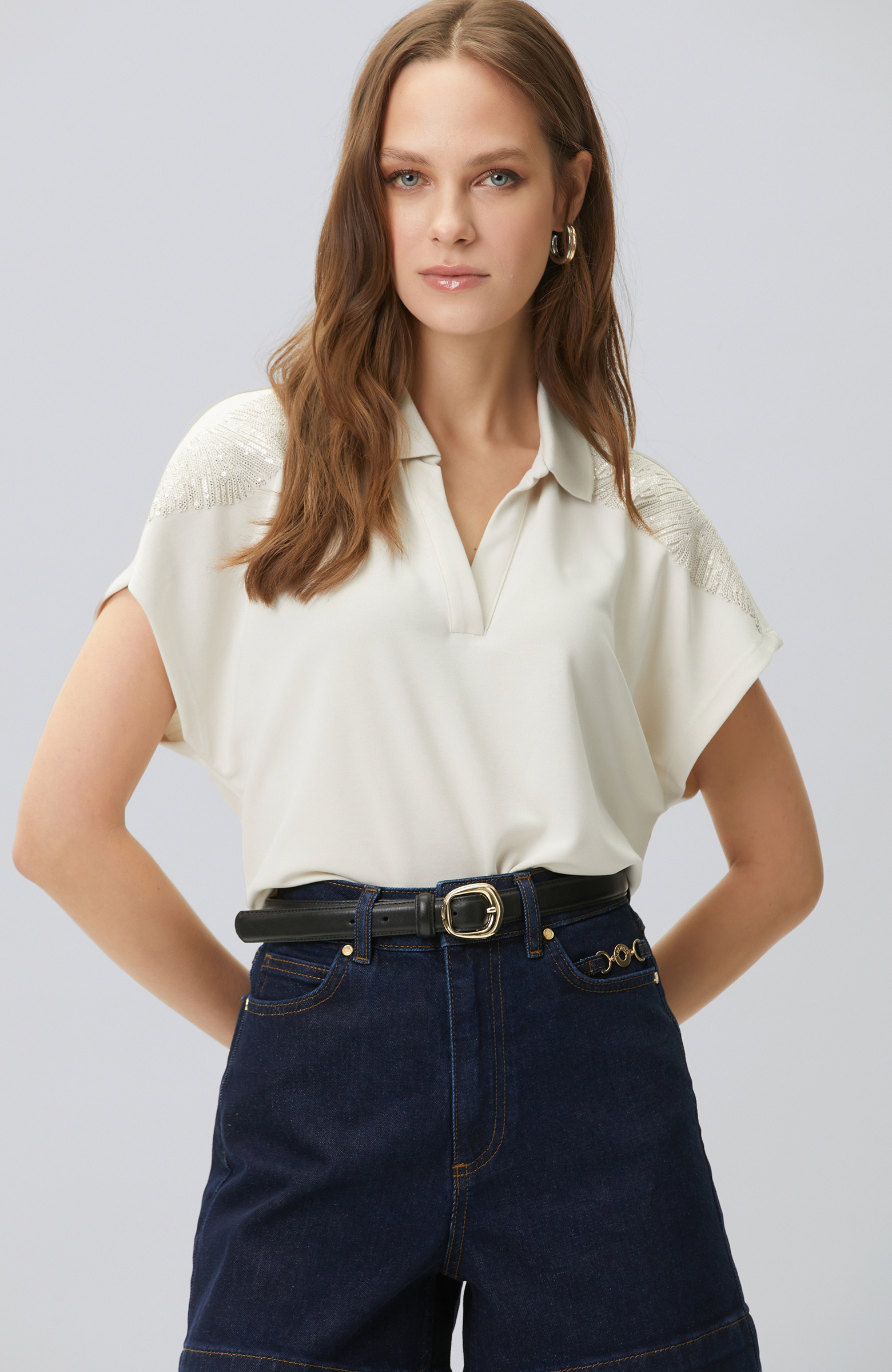 Taş Nakış Detaylı T-shirt