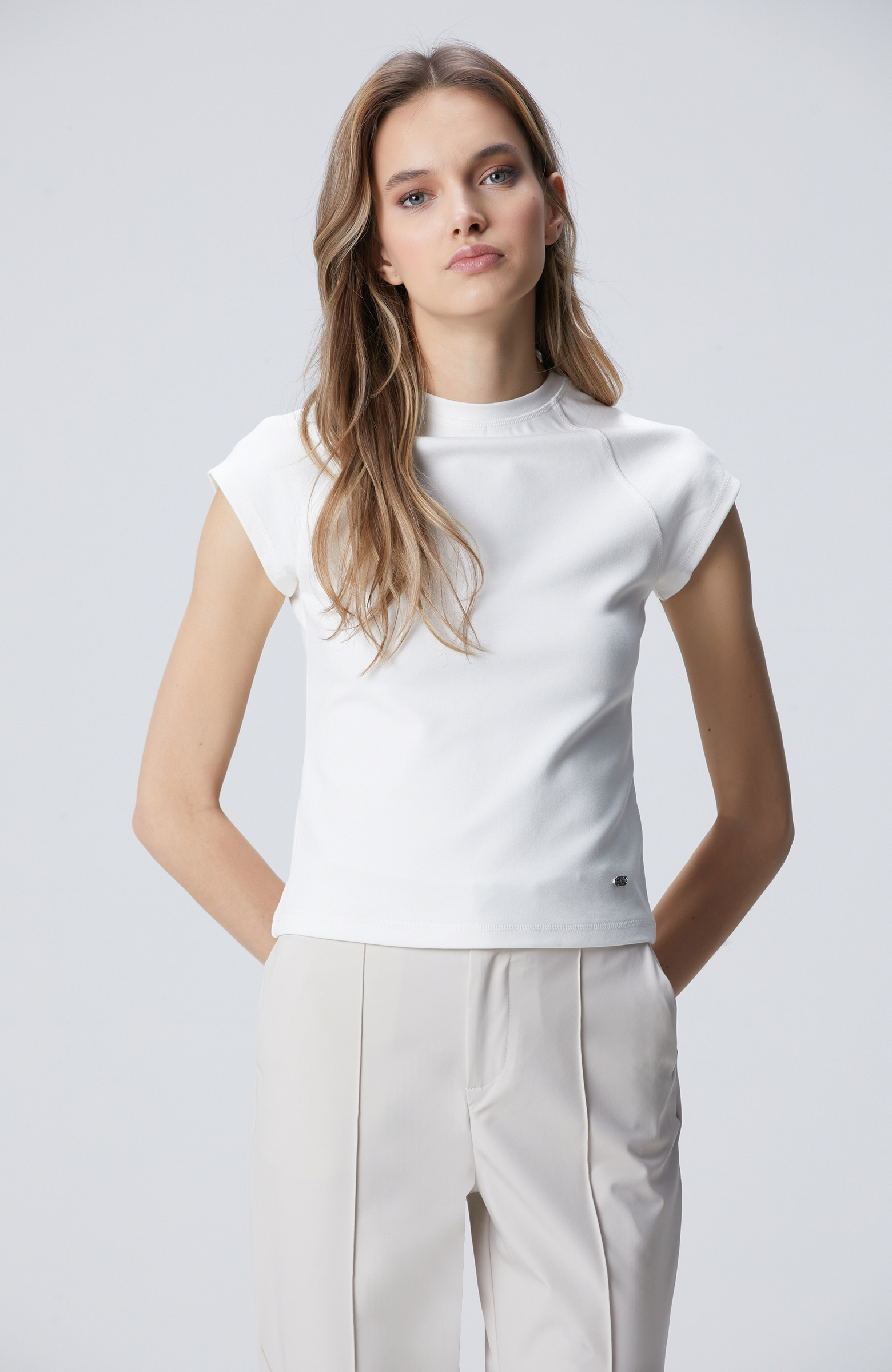 N-Tech Beyaz Dikiş Detaylı Basic T-shirt