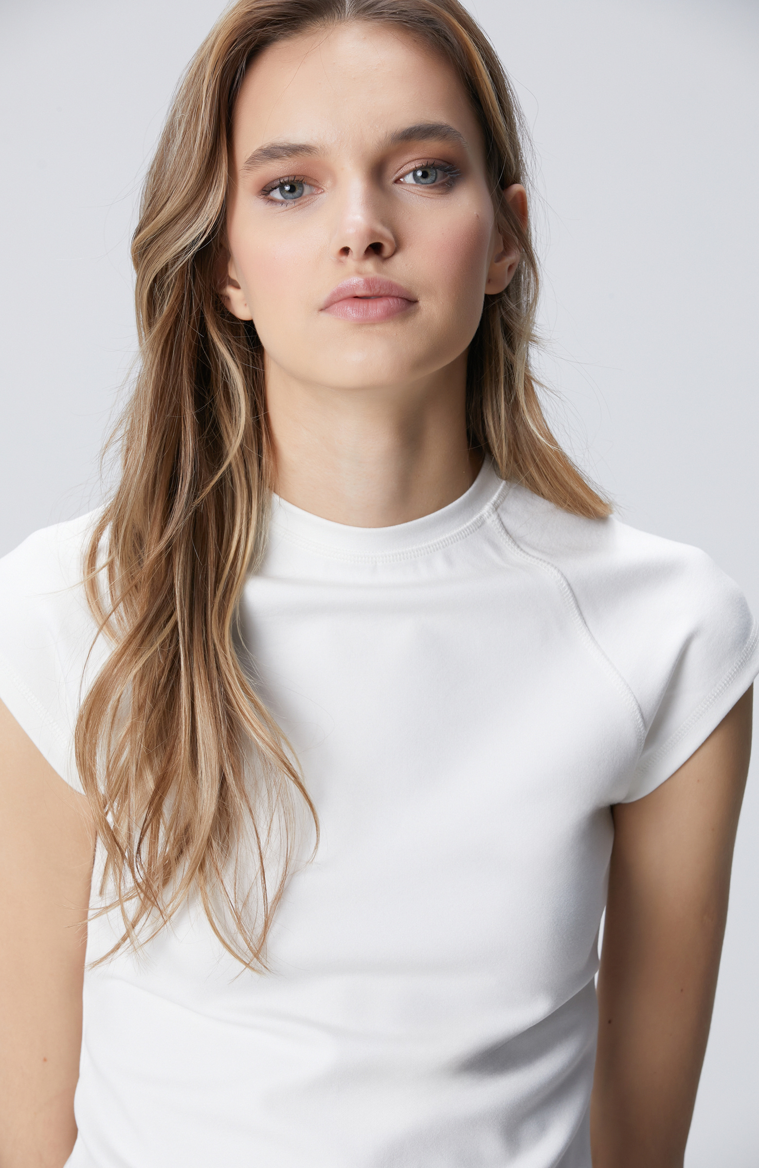 N-Tech Beyaz Dikiş Detaylı Basic T-shirt