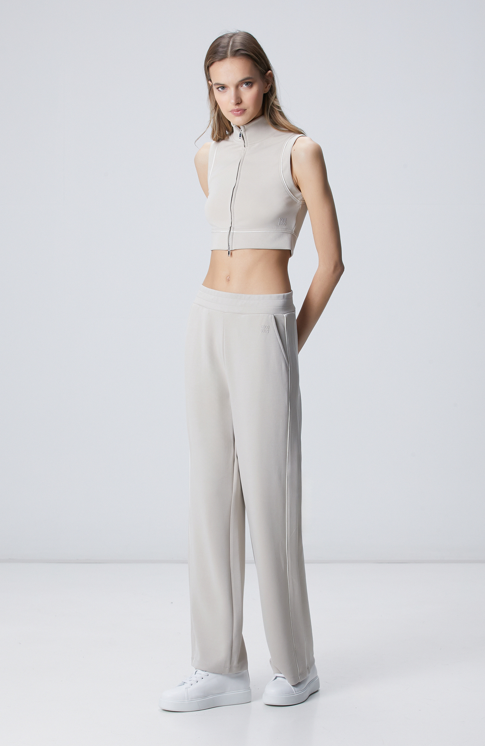 Stone Biye Detailed Undershirt