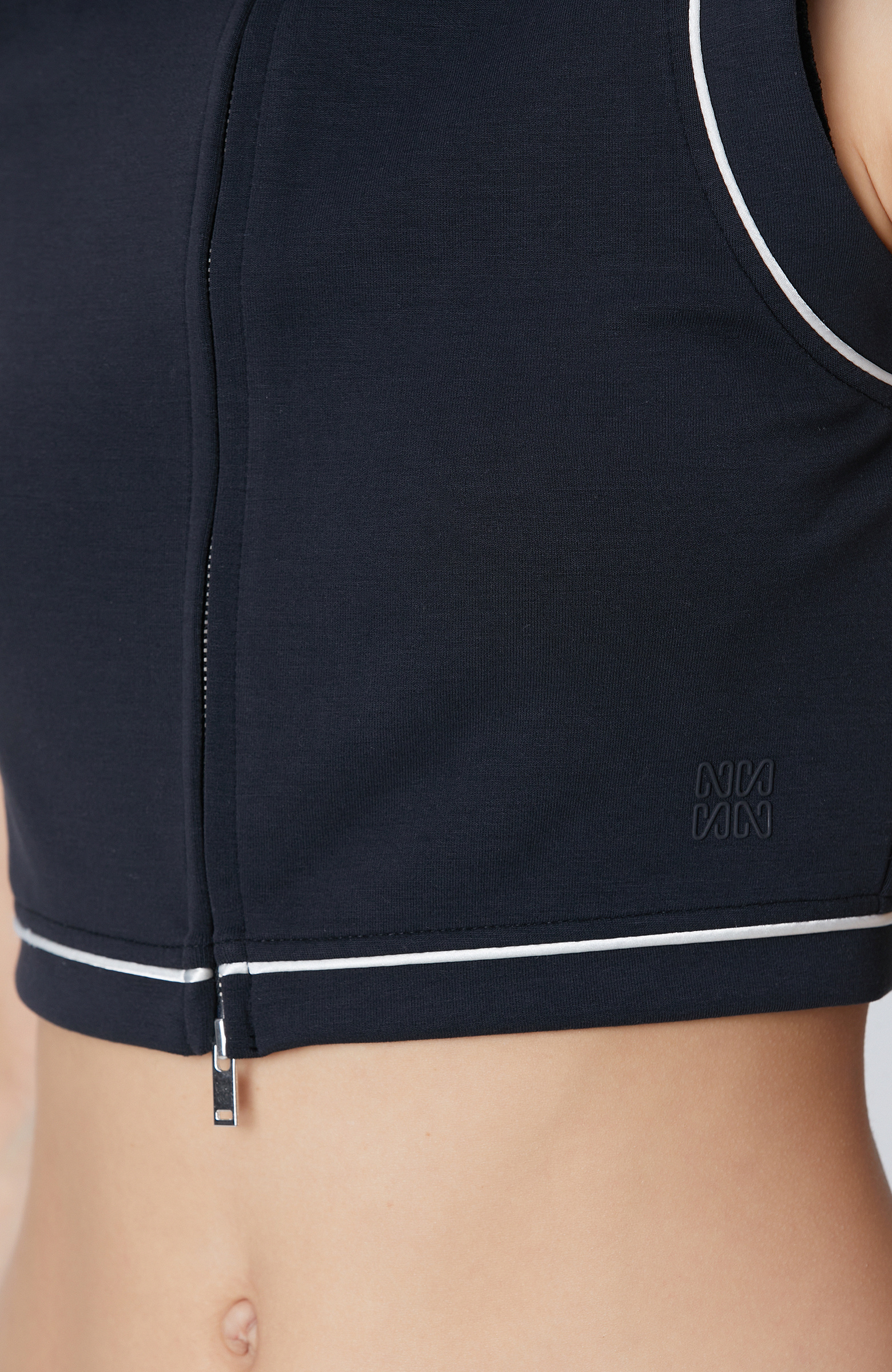 Siyah Biye Detaylı Atlet