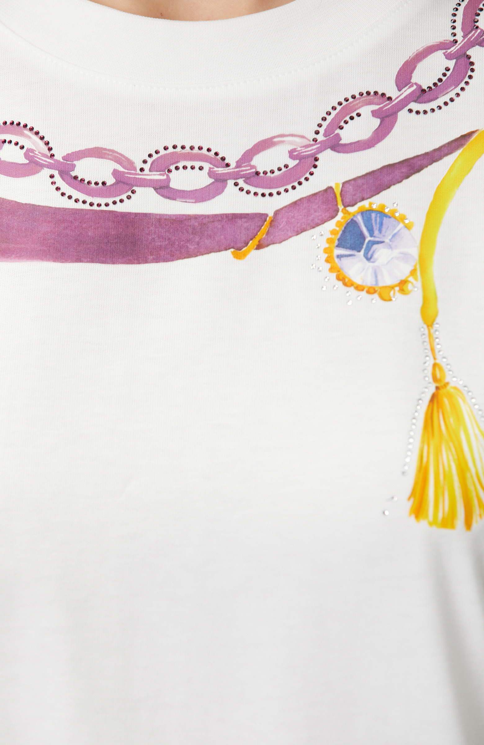 Kırık Beyaz Yaka Baskı Detaylı T-shirt