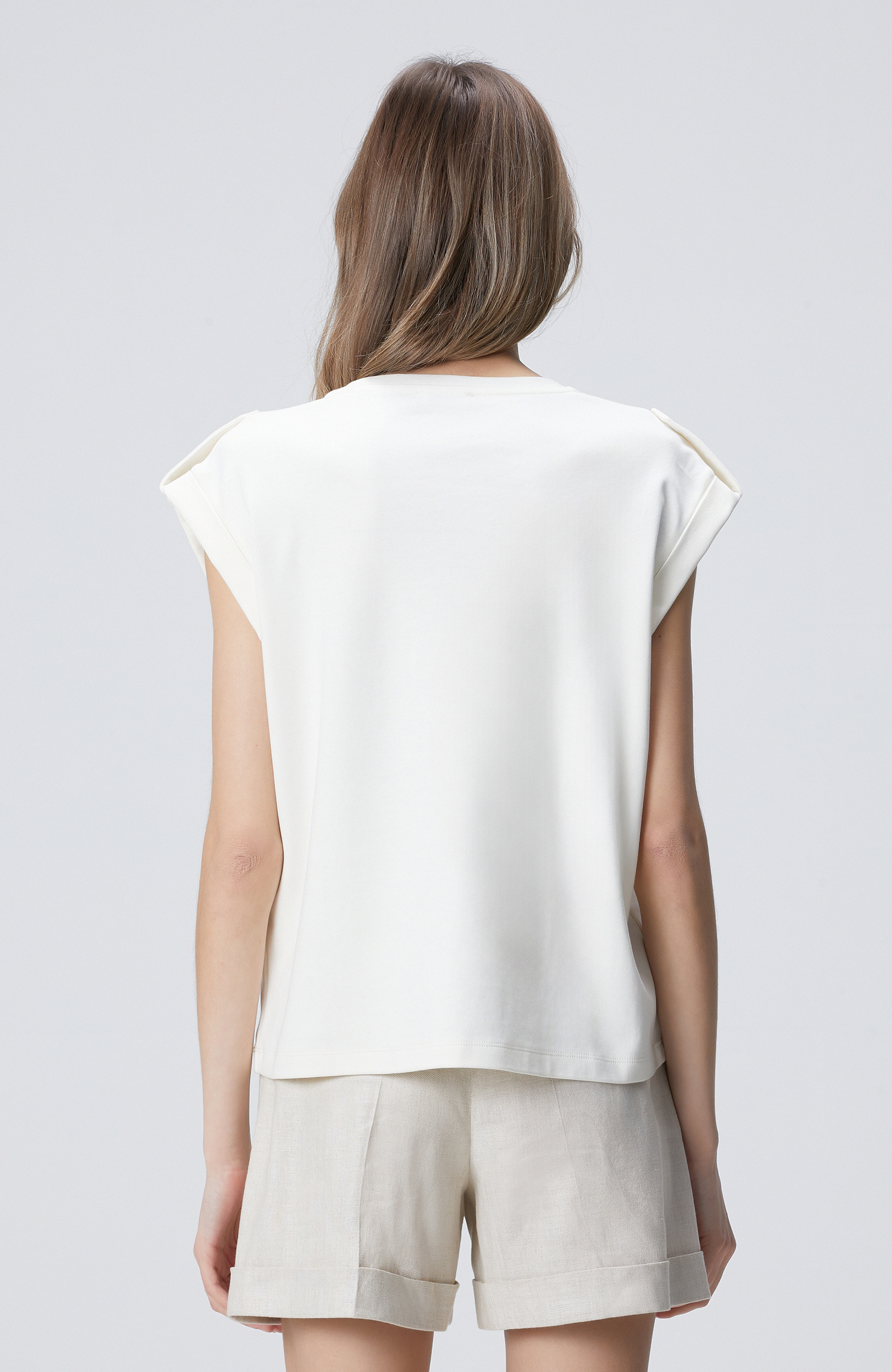 Kırık Beyaz Boncuk İşleme Cep Detaylı T-shirt