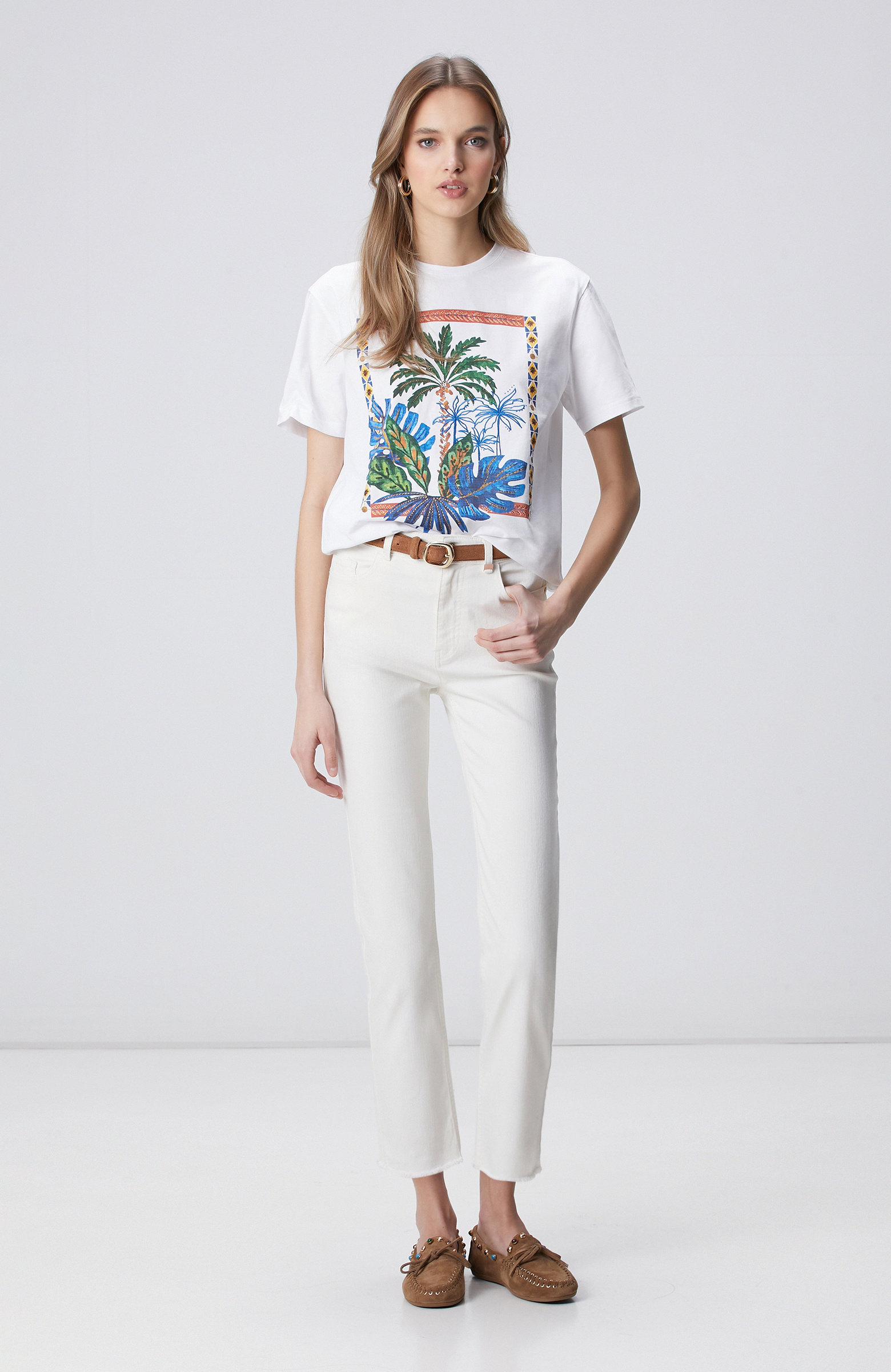 Kırık Beyaz Ön ve Arka Beden Baskılı T-shirt