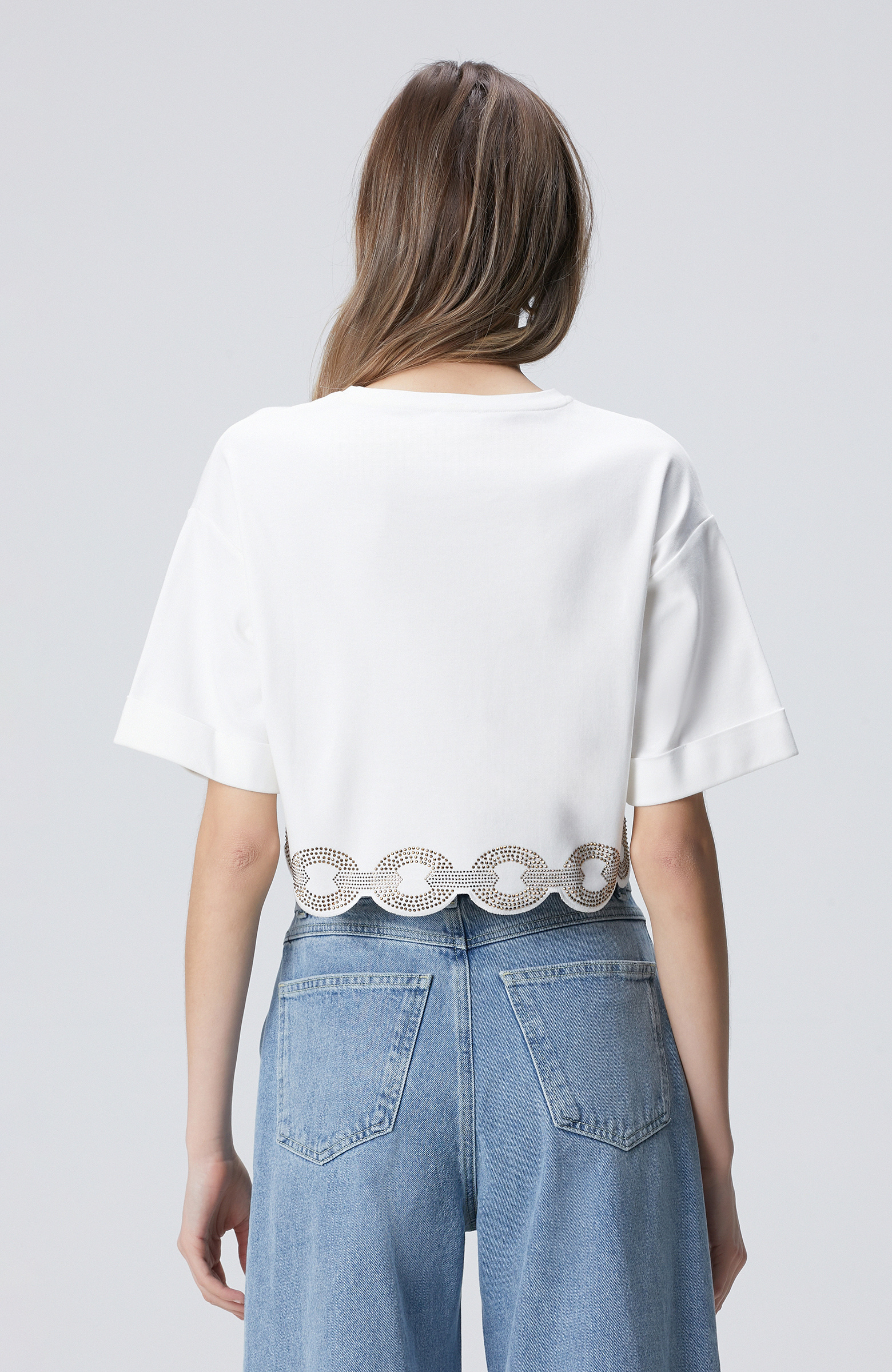 Kırık Beyaz Etek Ucu Taş Baskılı T-shirt