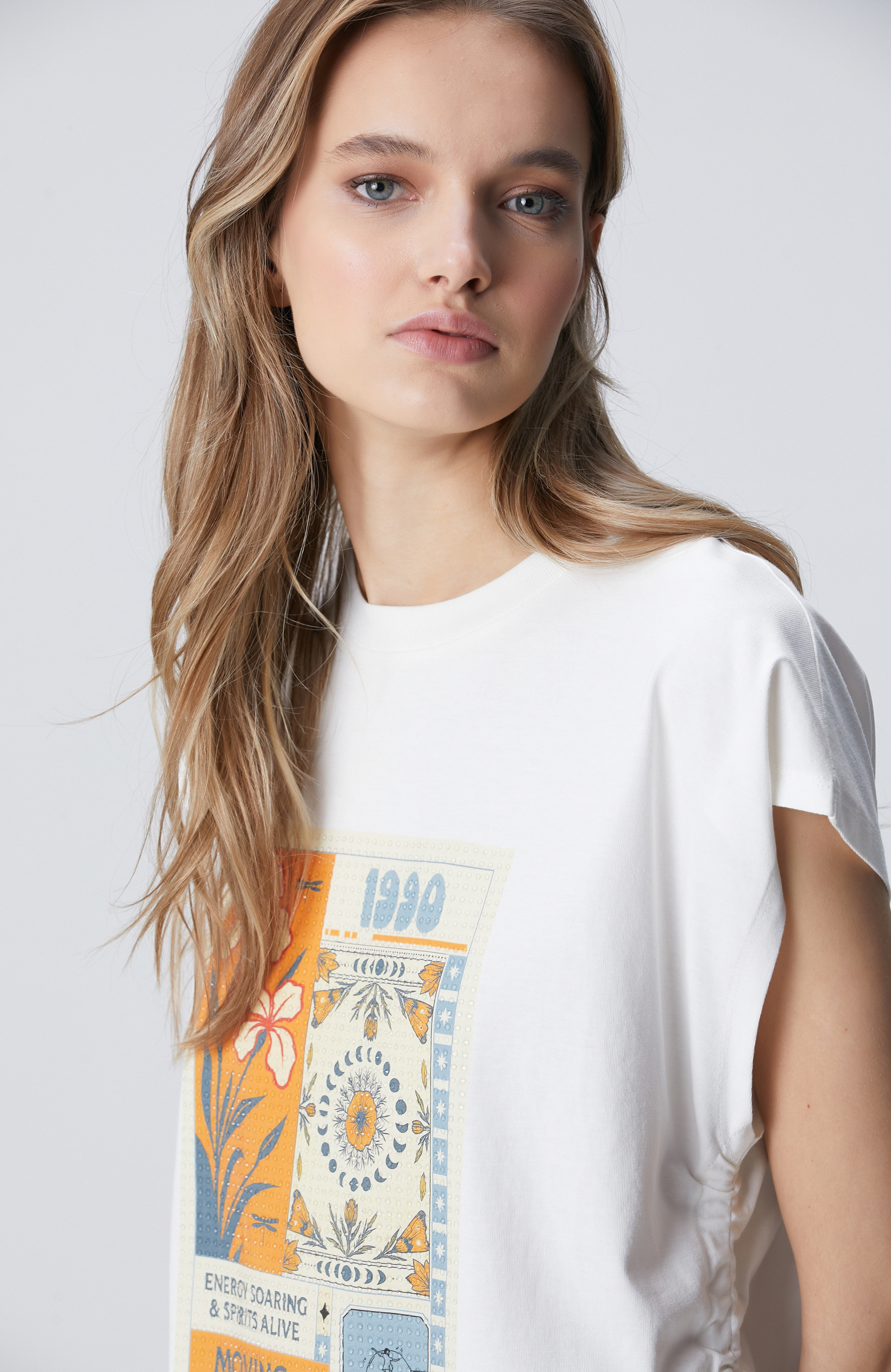 Kırık Beyaz N-Tech Baskılı T-shirt