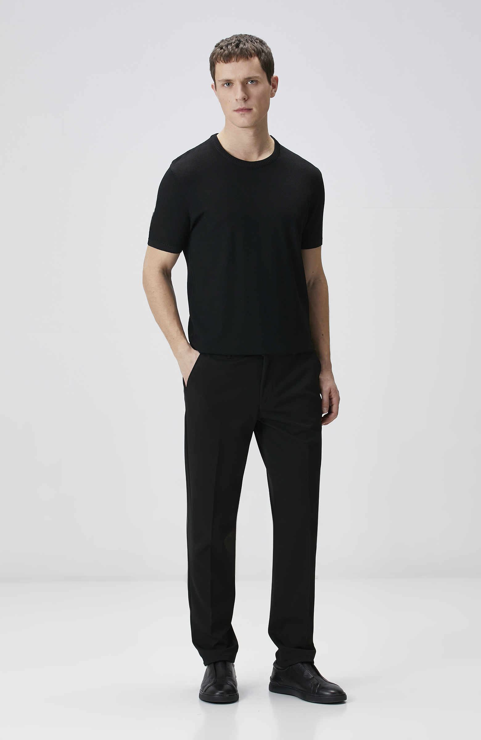 Siyah Düz Dokuma Pantolon