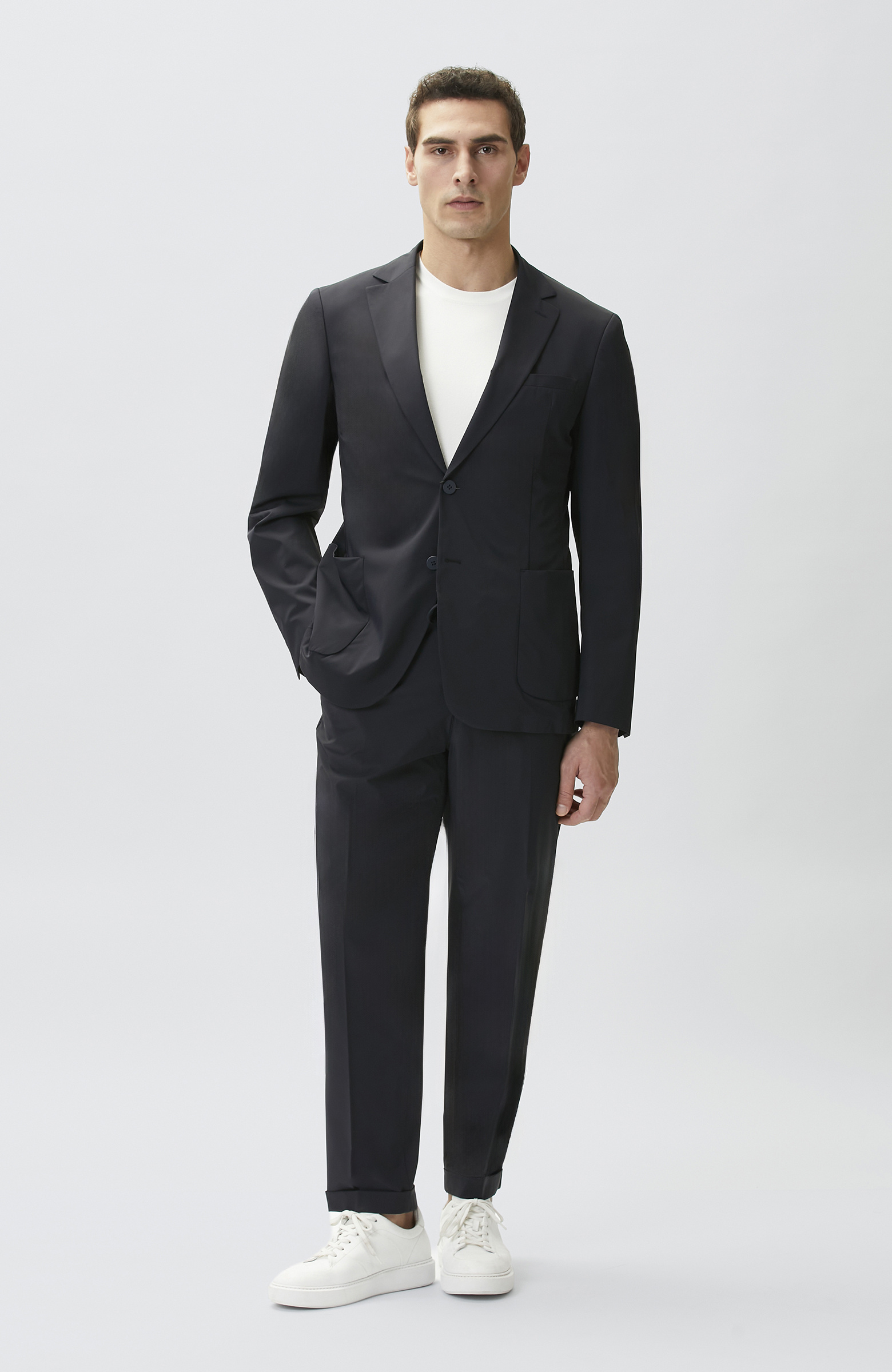 SUIT