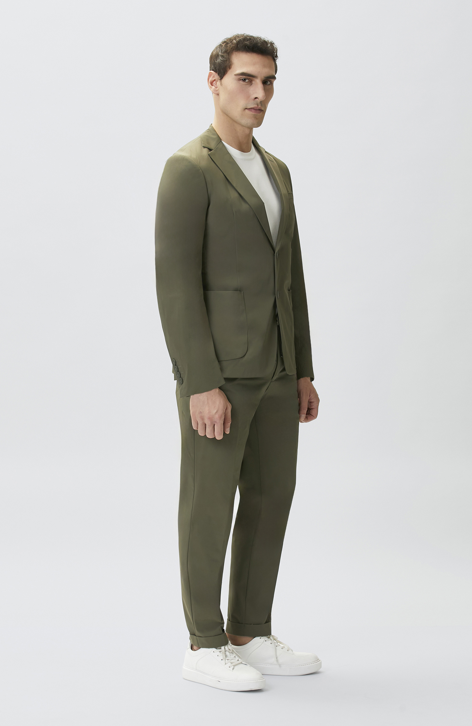 SUIT