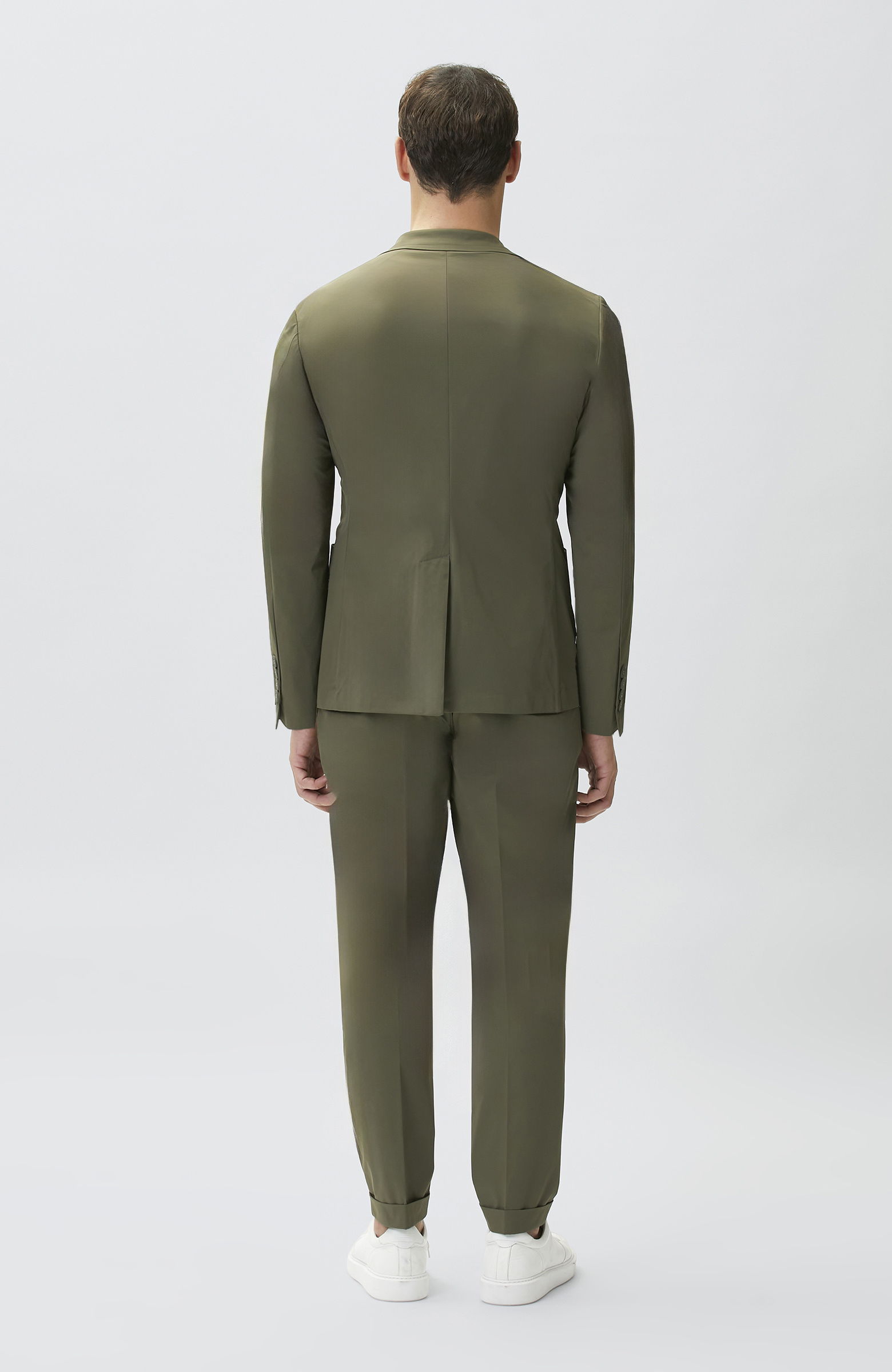 SUIT