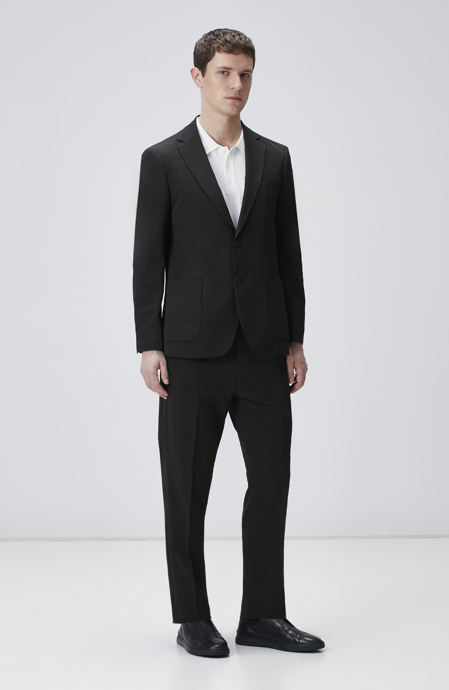 Slim Fit Siyah Çizgili Takım Elbise