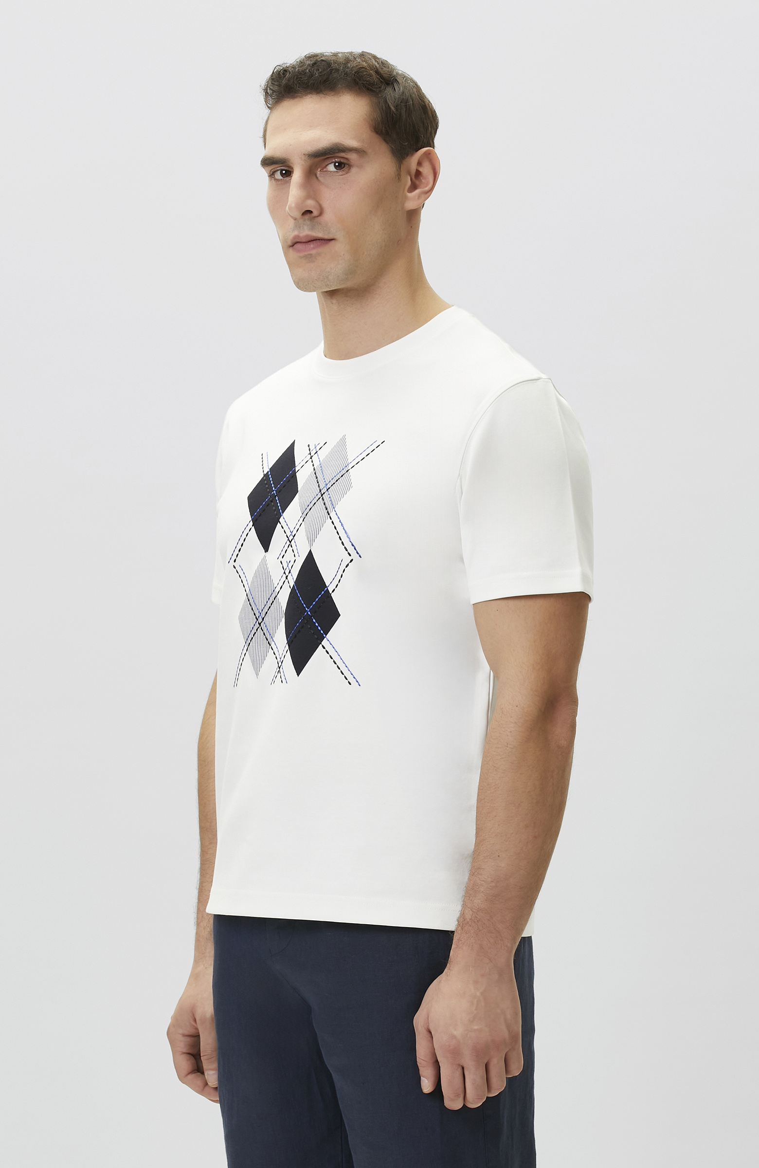 Beyaz Nakışlı T-shirt