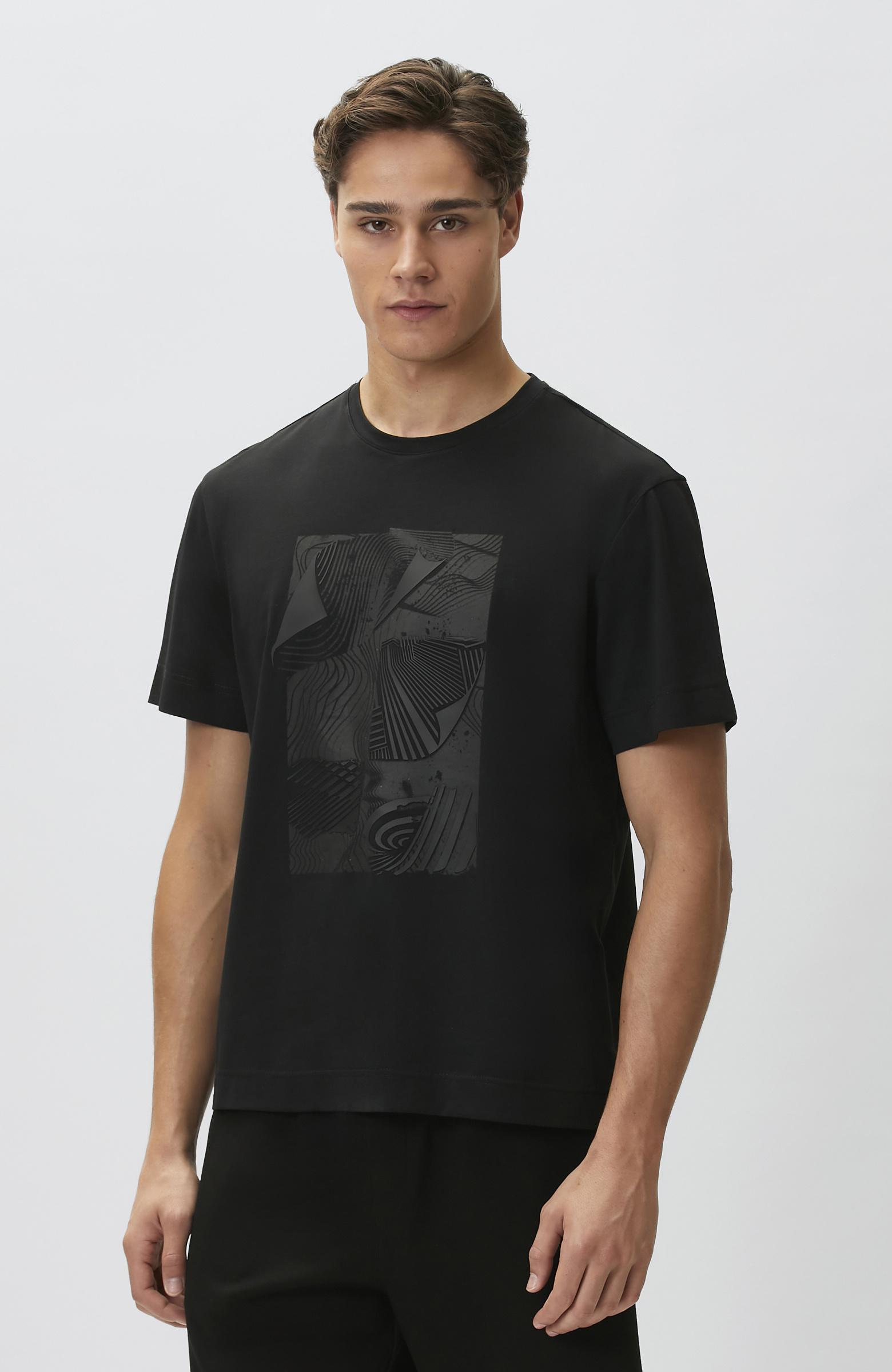 Siyah Enjeksiyon Baskılı T-shirt