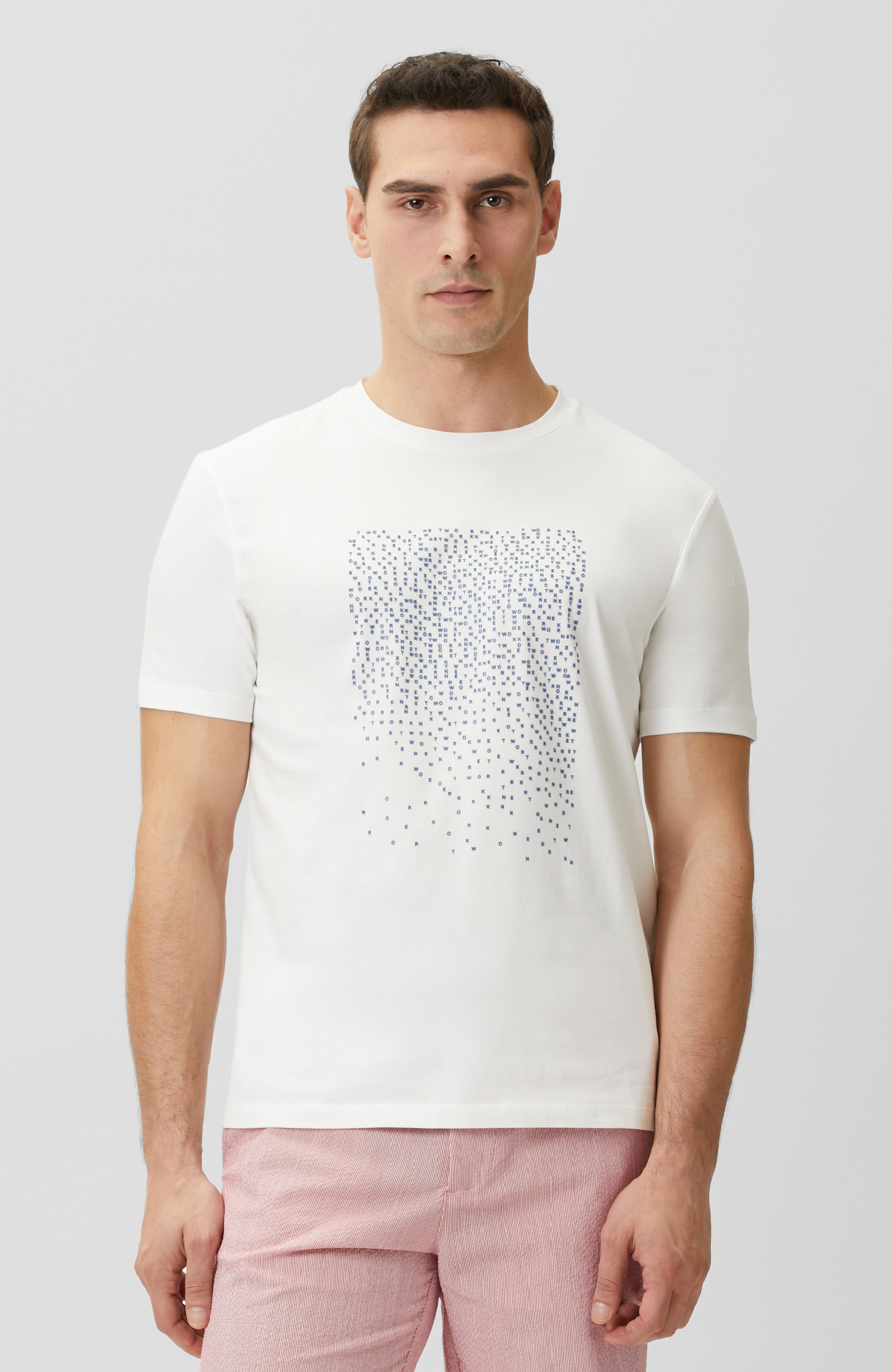 Beyaz Network Mini Harf Baskılı T-shirt