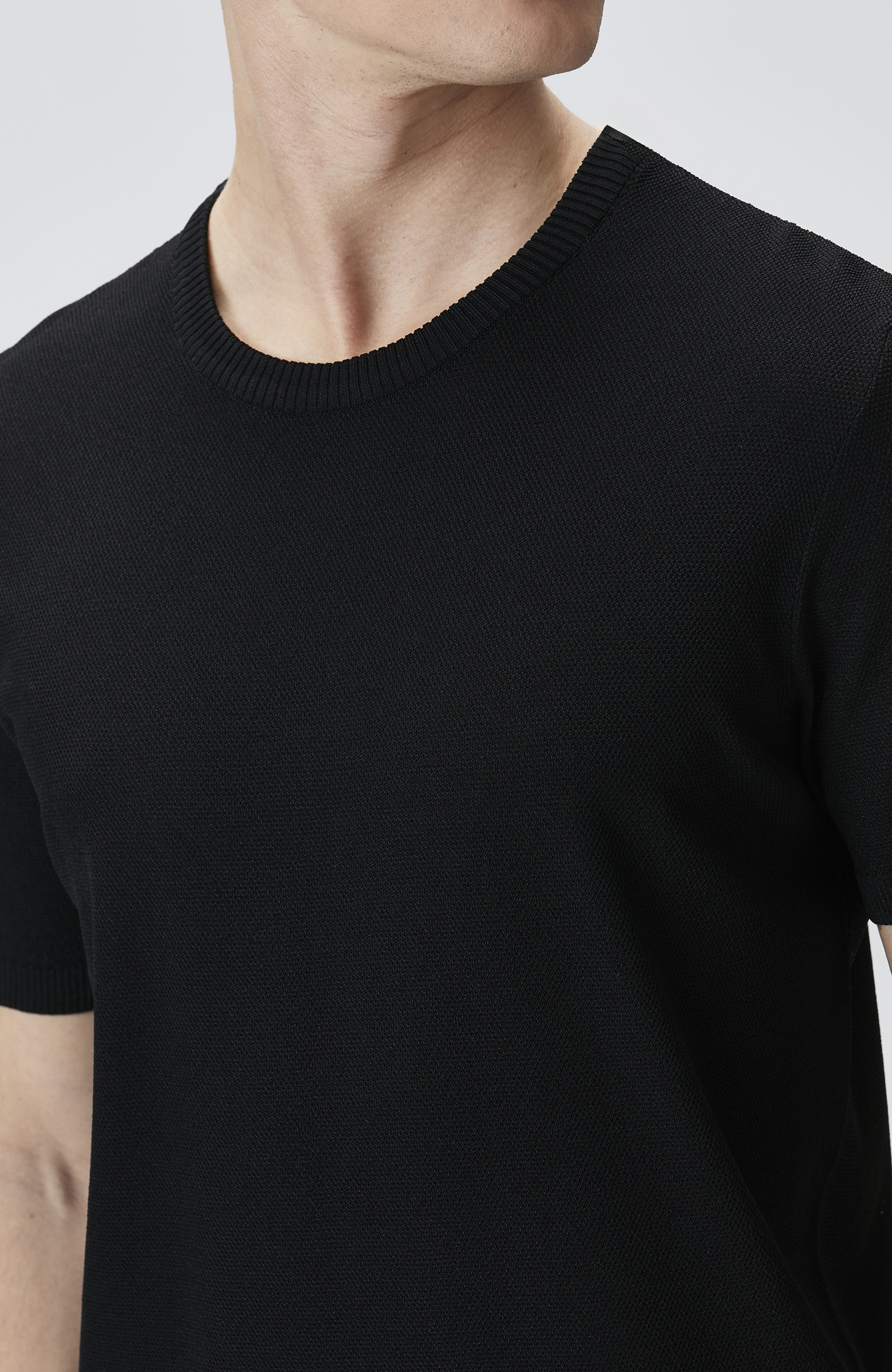 Siyah Balıksırtı Desenli Triko Kazak